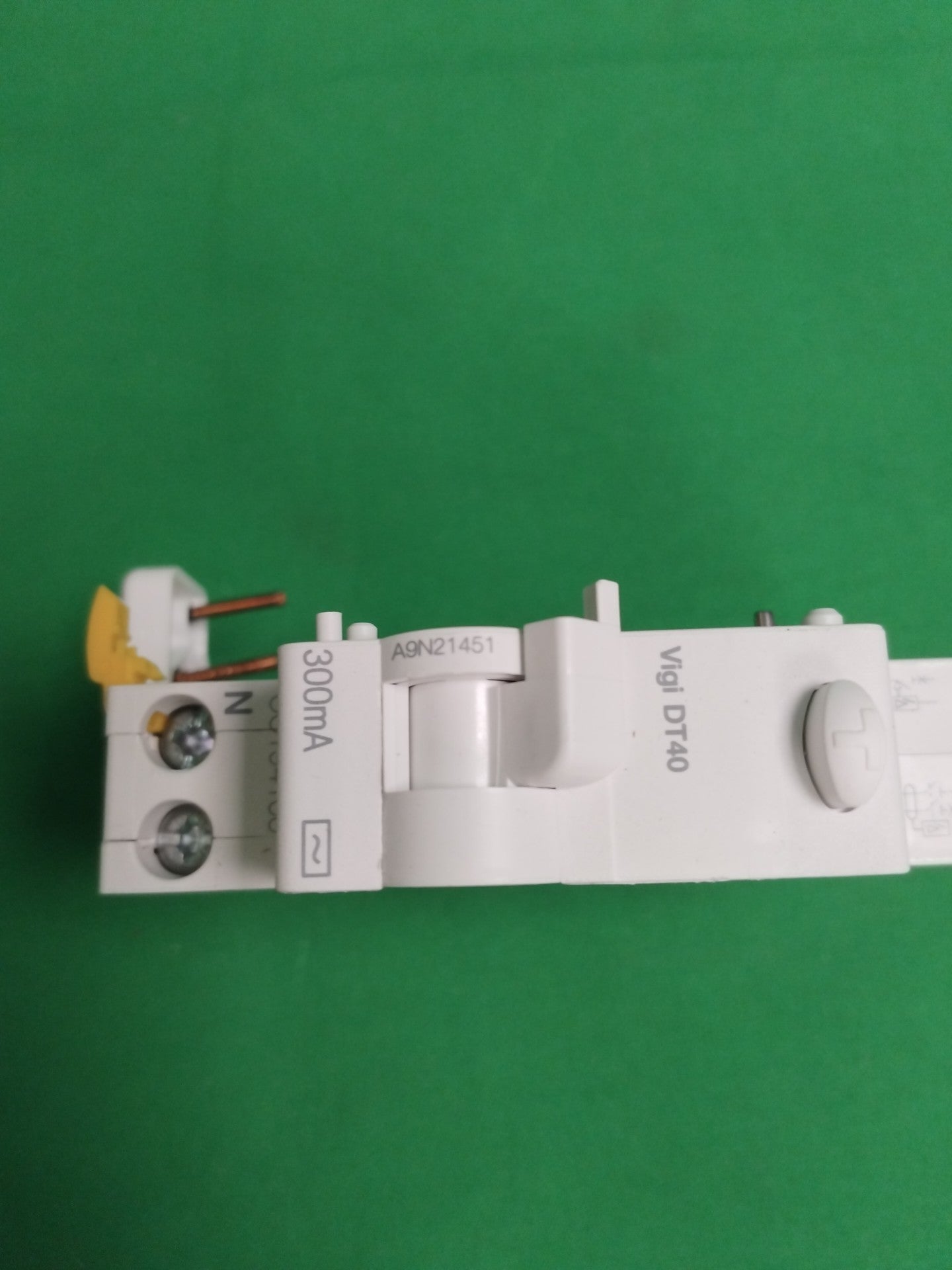 Schneider-Electric A9N21451 A9N21451 BOX OF 5 UNITS