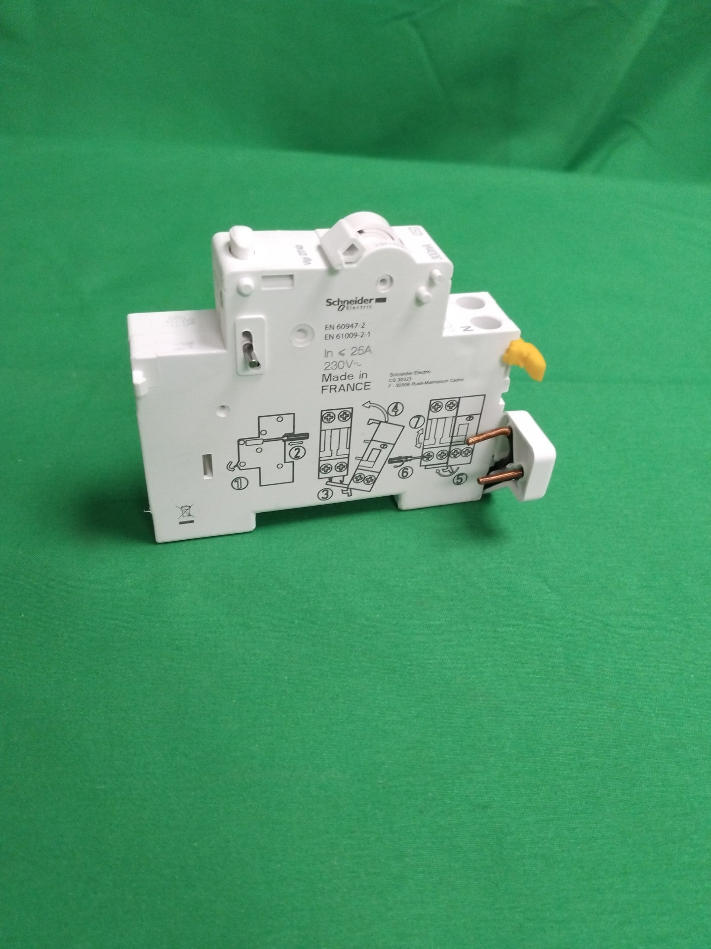 Schneider-Electric A9N21451 A9N21451 BOX OF 5 UNITS