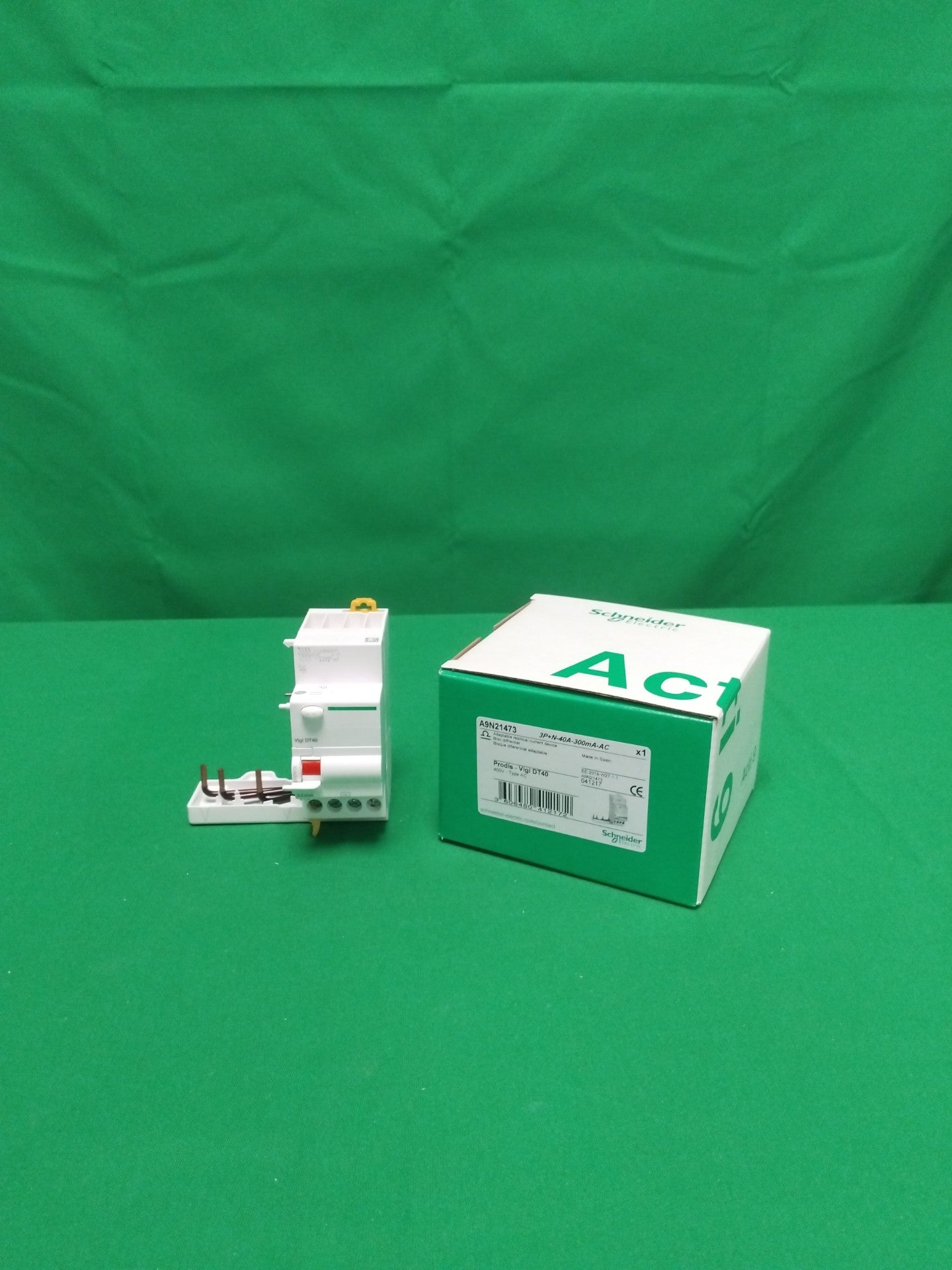 Schneider-Electric A9N21473 A9N21473