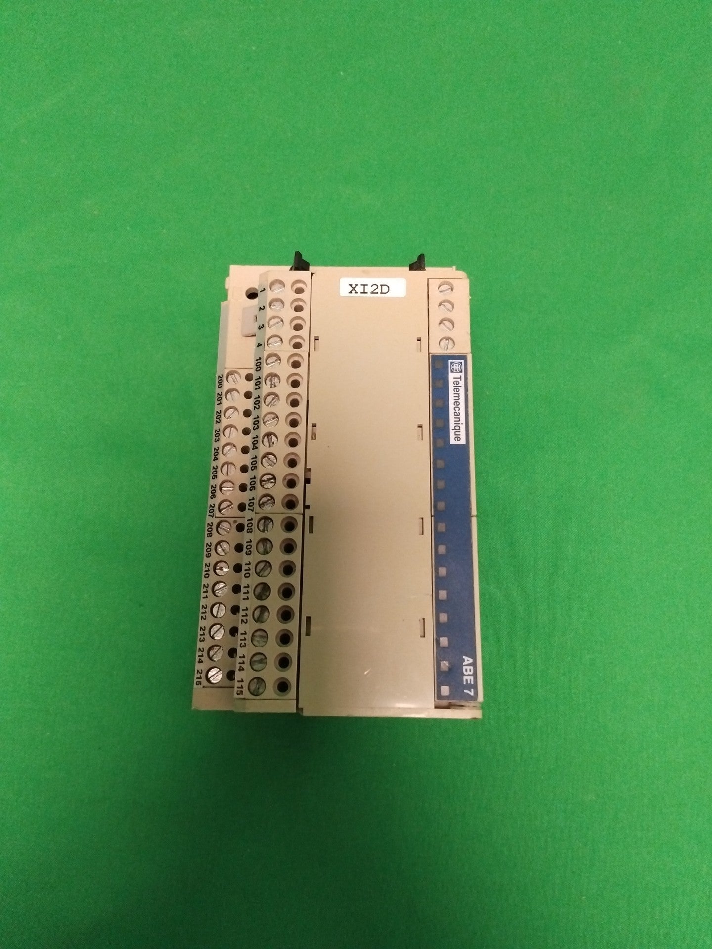 Telemecanique ABE7-H16R31 ABE7H16R31