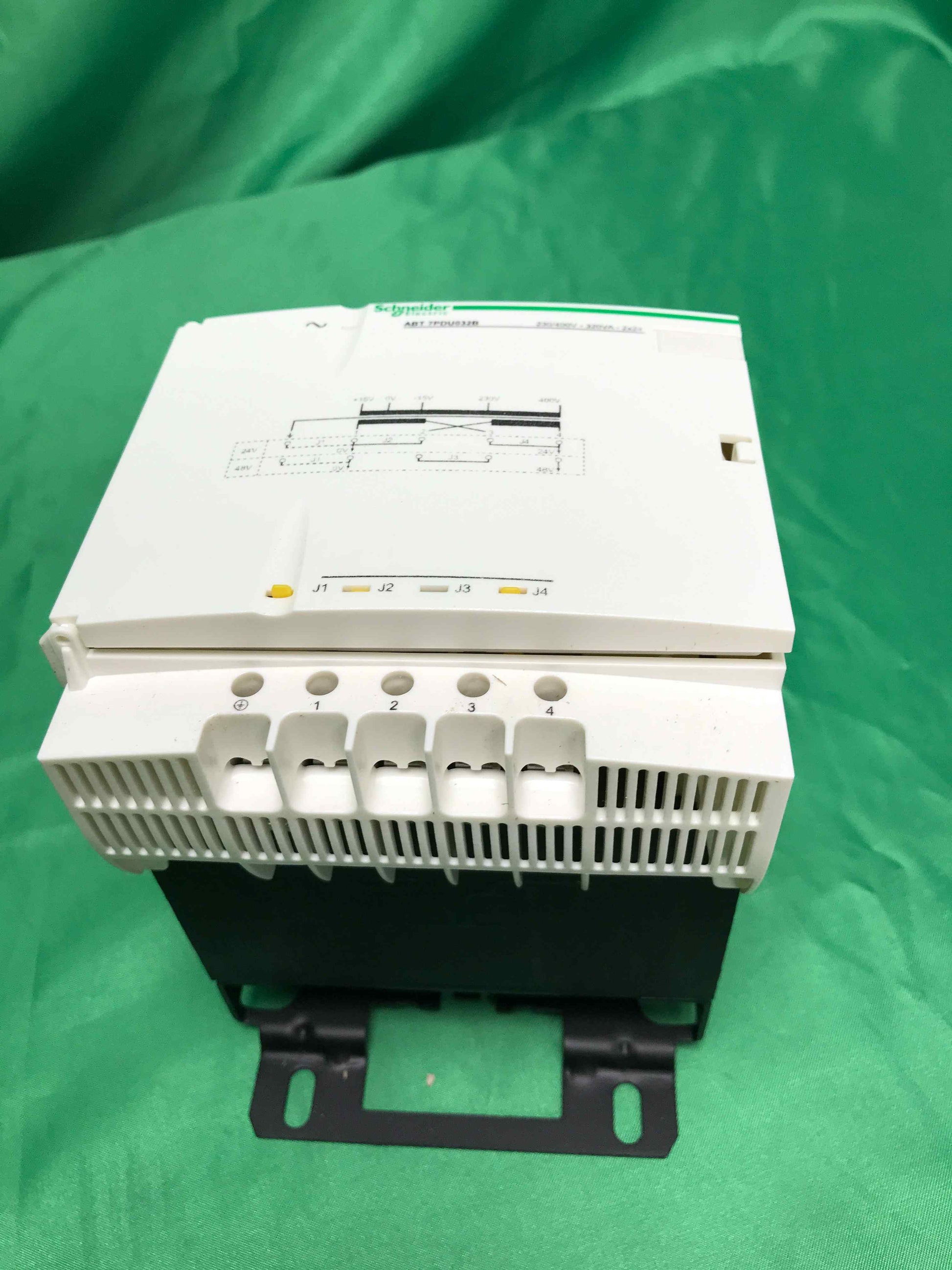 Schneider Electric-ABT7PDU032B/ABT7PDU032B