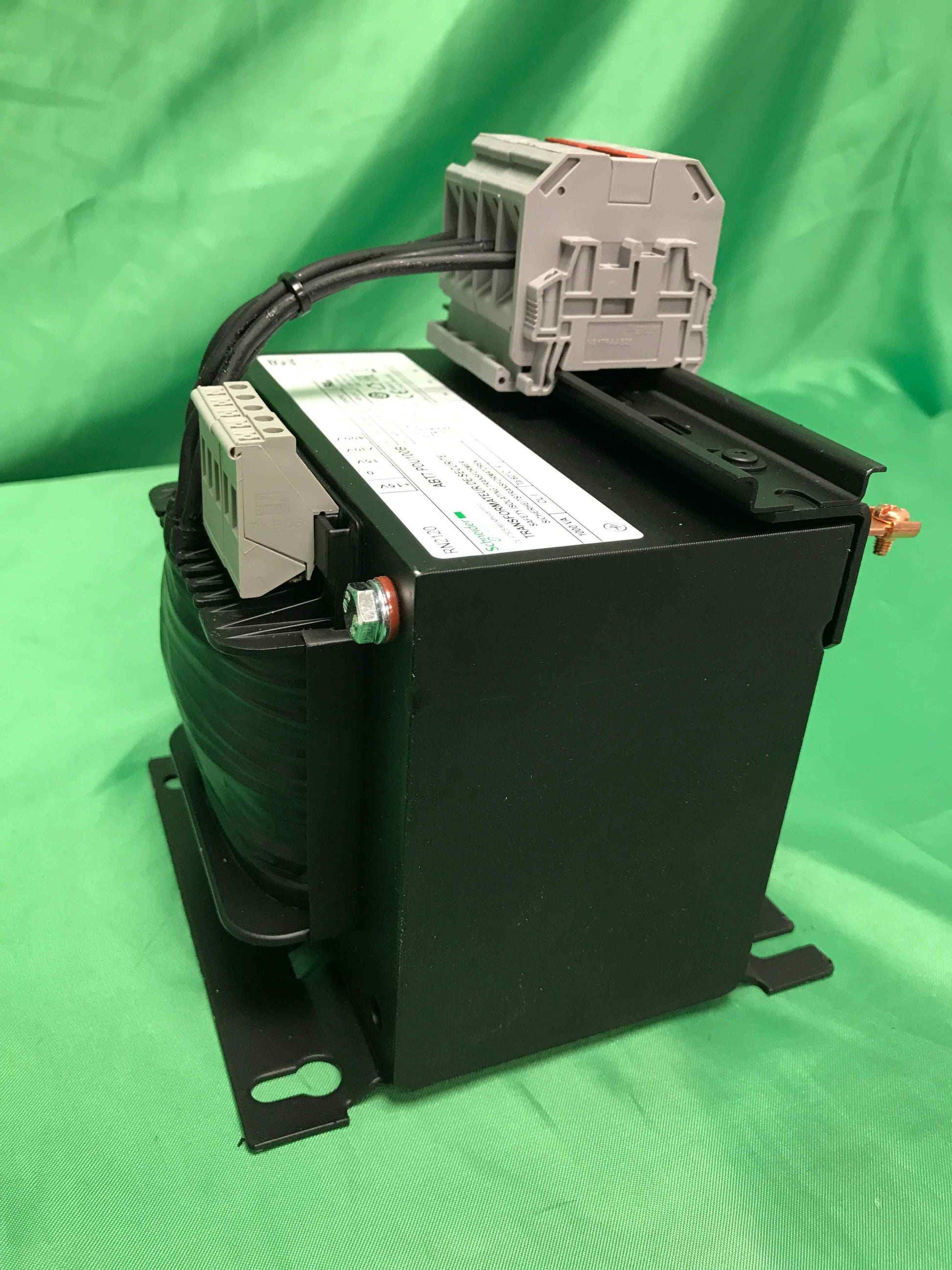 Schneider Electric-ABT7PDU100B/ABT7PDU100B