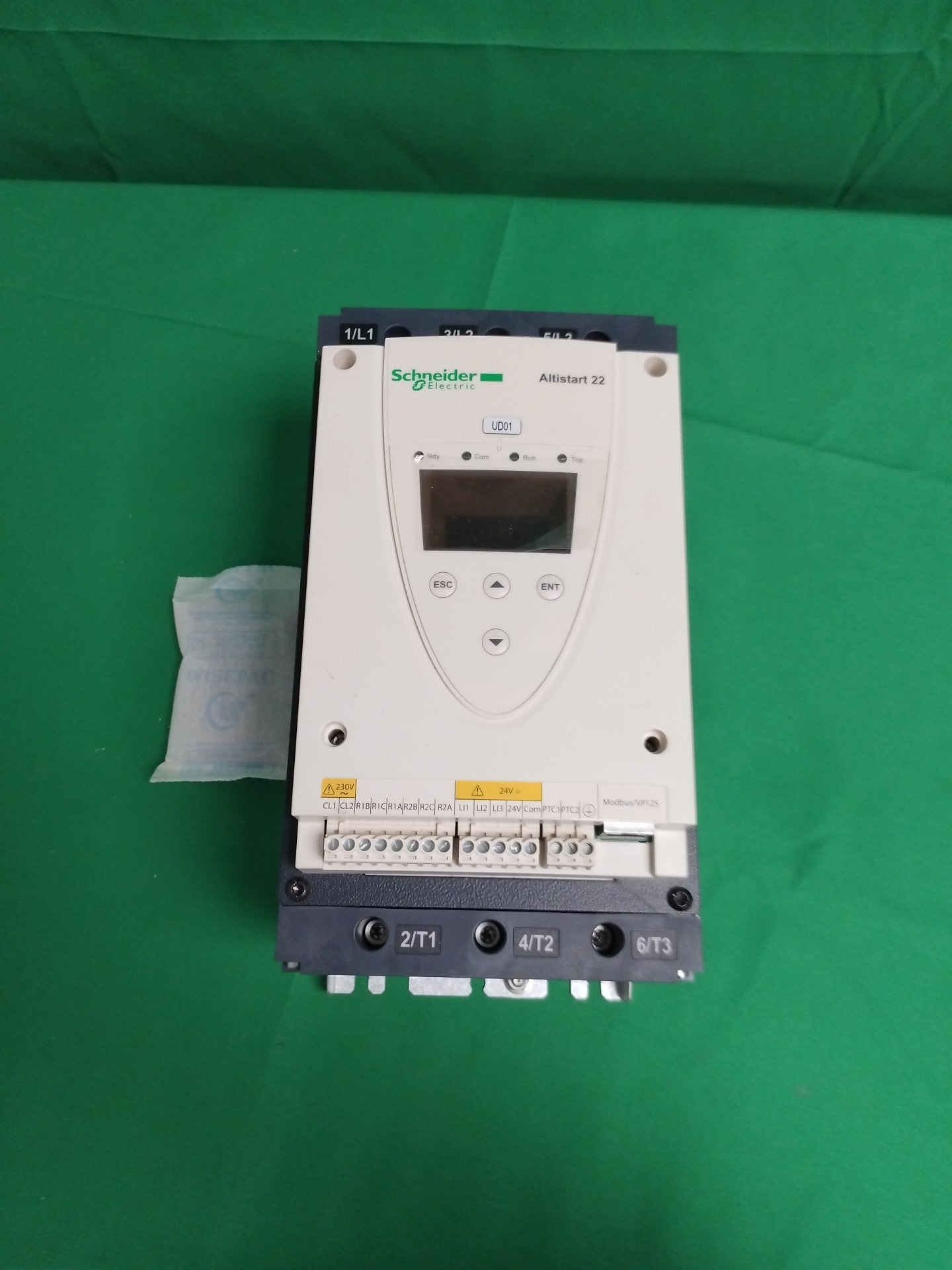 Schneider-Electric ATS22D75Q ATS22D75Q Defective