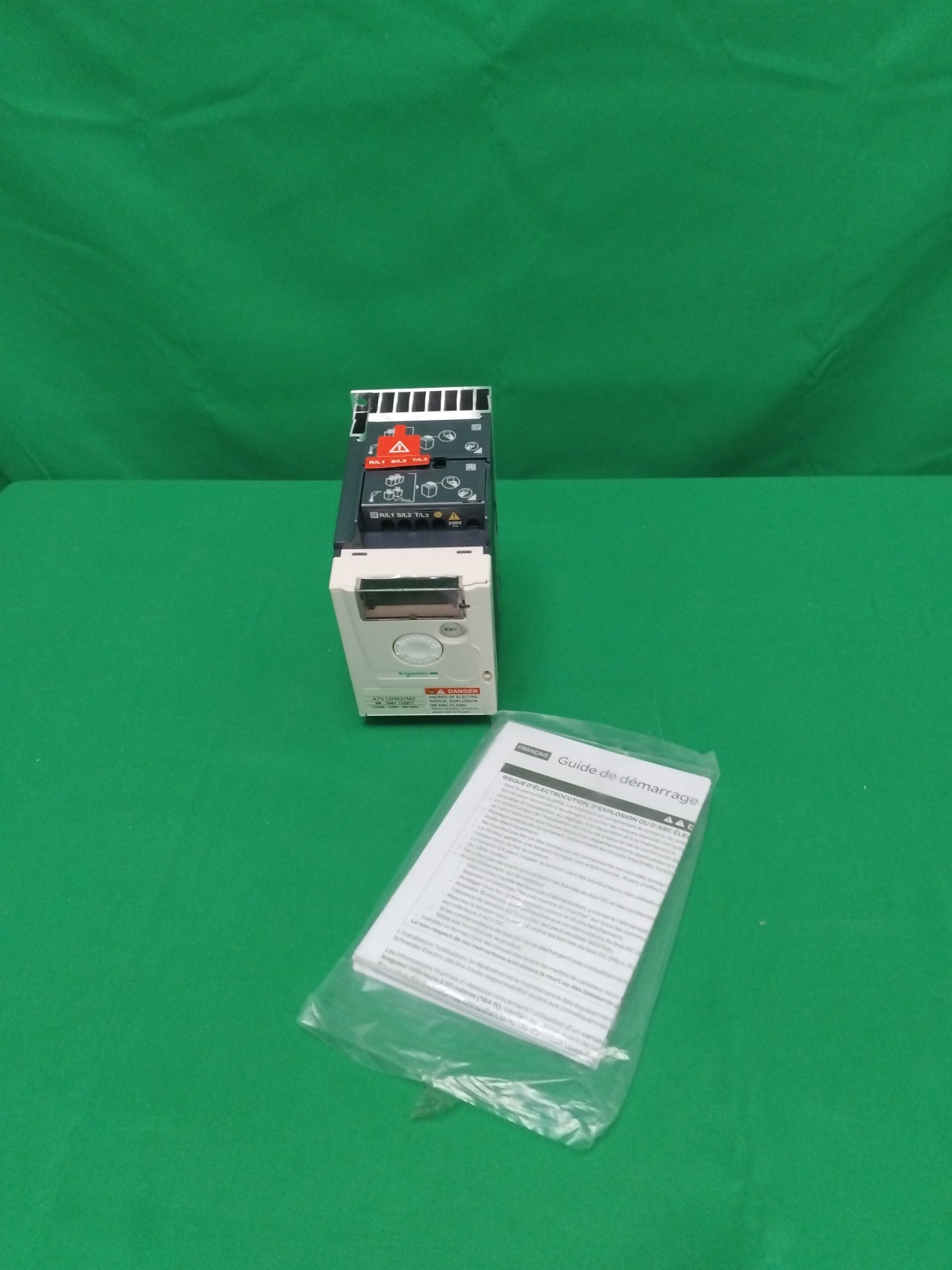 Schneider-Electric ATV12H037M3 ATV12H037M3