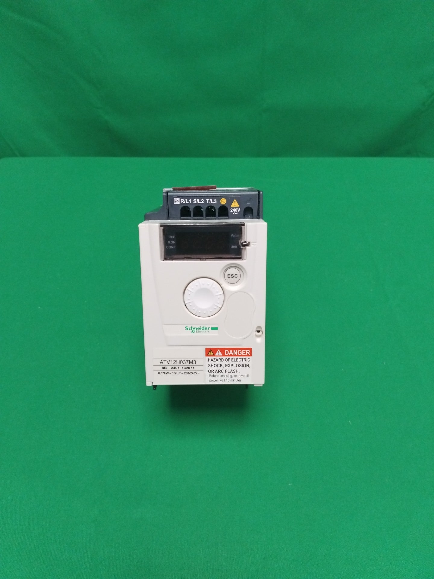 Schneider-Electric ATV12H037M3 ATV12H037M3