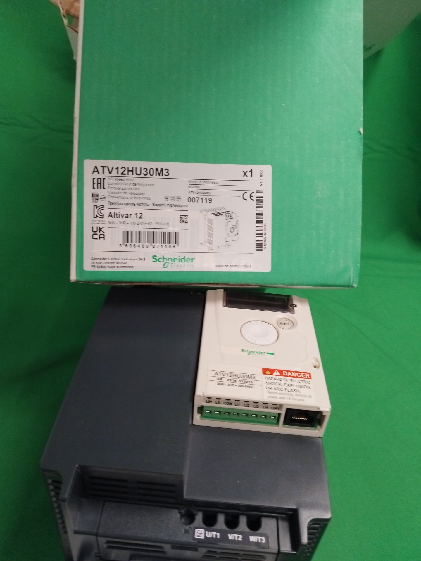 Schneider-Electric ATV12HU30M3 ATV12HU30M3