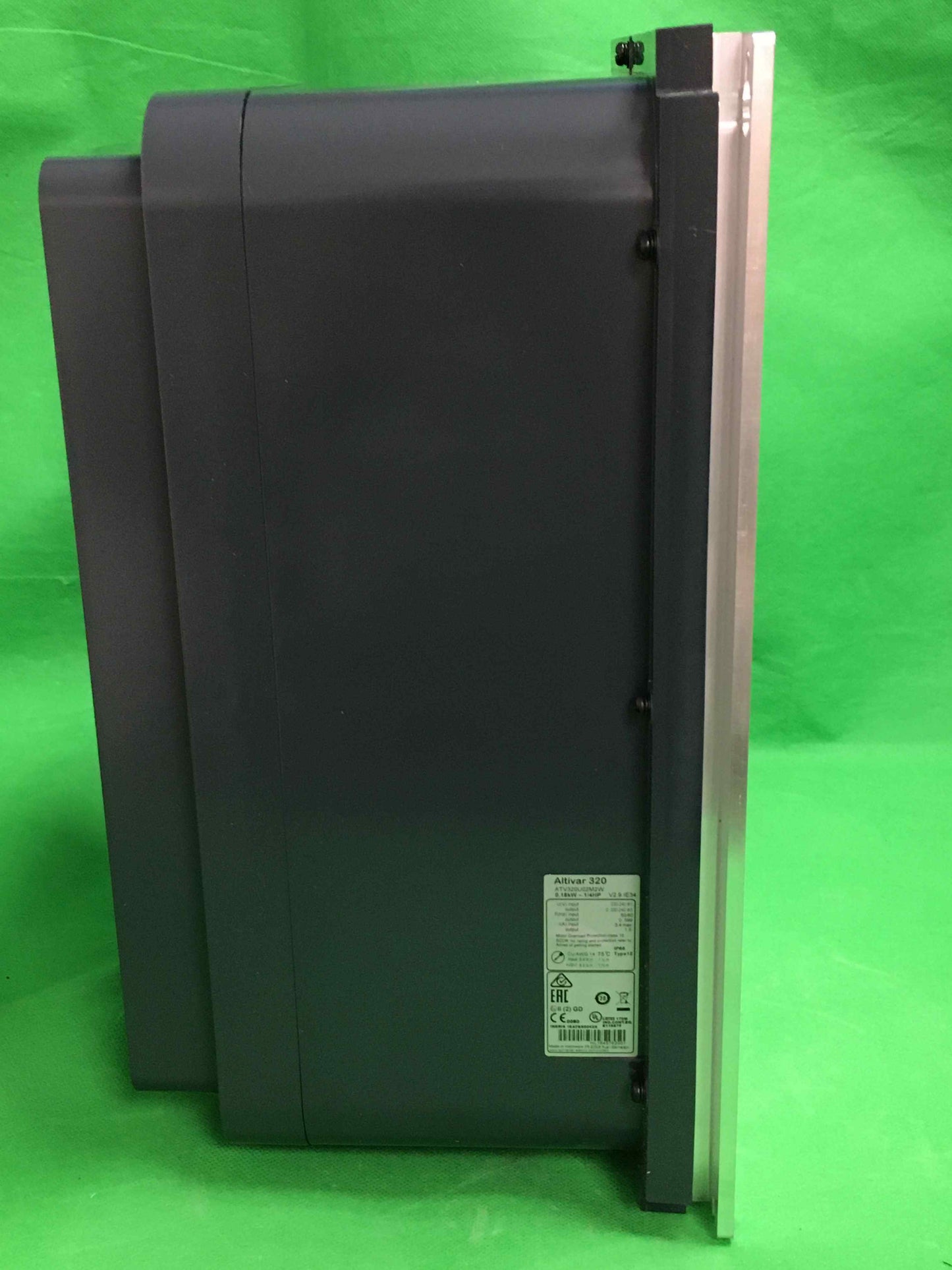 Schneider Electric-ATV320U02M2W/ATV320U02M2W