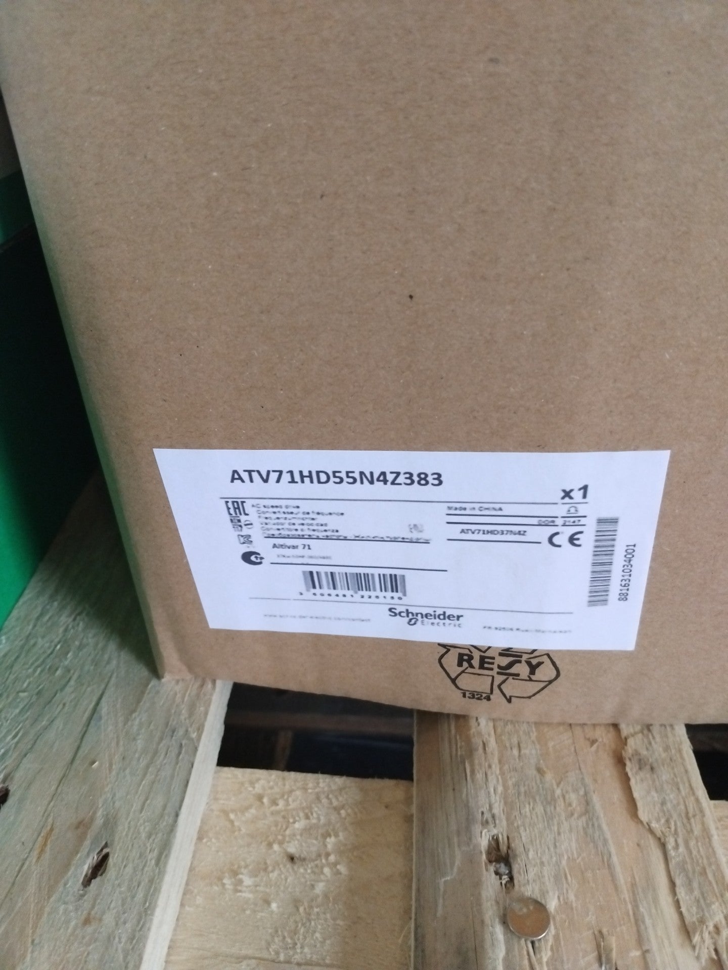 Schneider-Electric ATV71HD55N4Z383 / ATV71HD55N4Z383