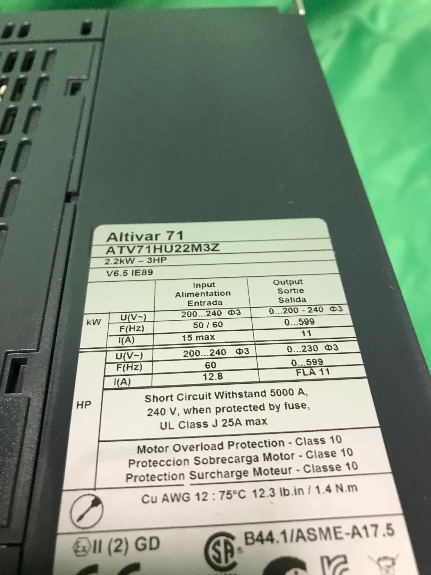 SCHNEIDER ELECTRIC ATV71HU22M3Z ATV71HU22M3Z ( 18 months warranty )