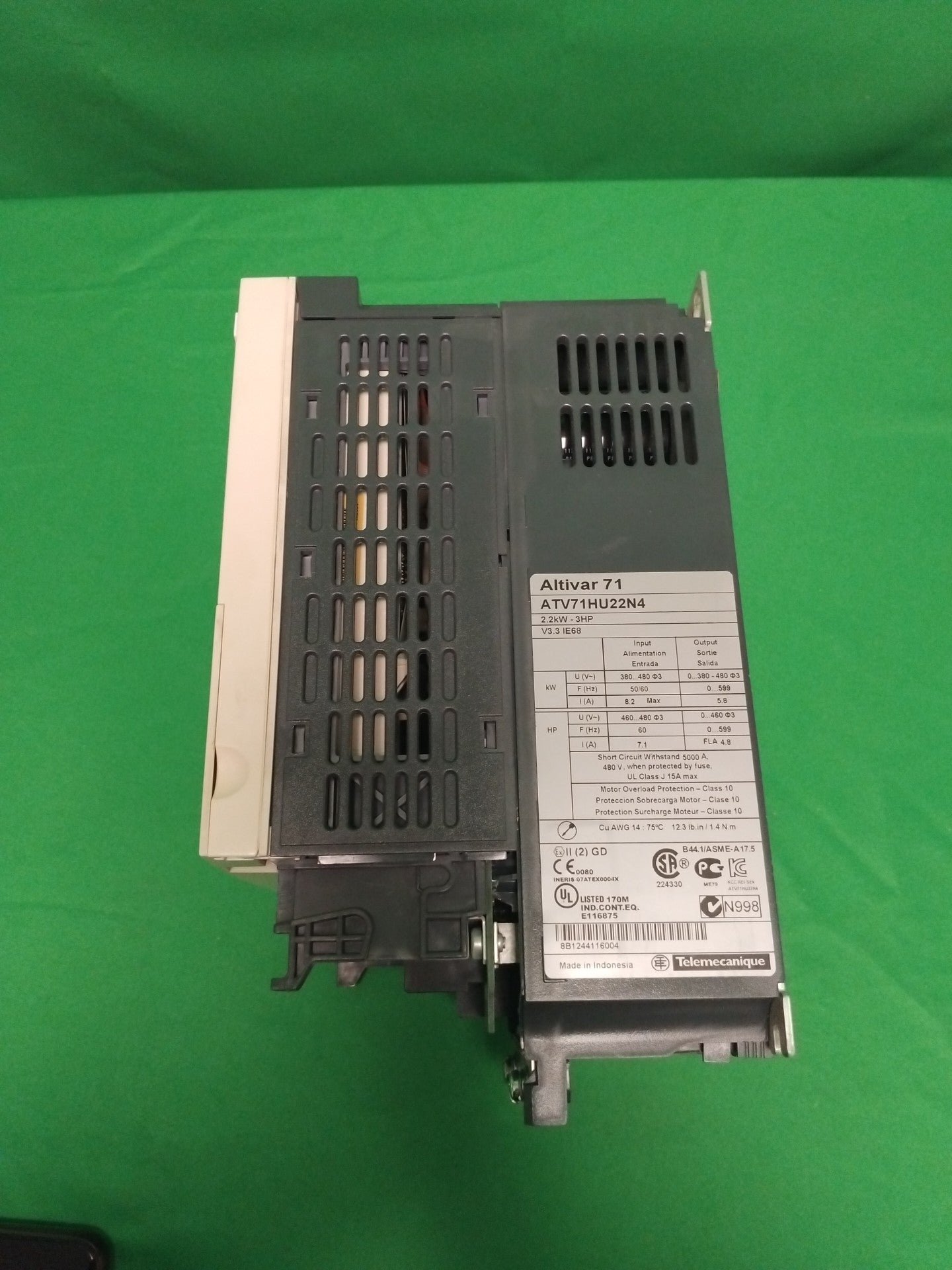 Schneider-Electric ATV71HU22N4 ATV71HU22N4 Defective