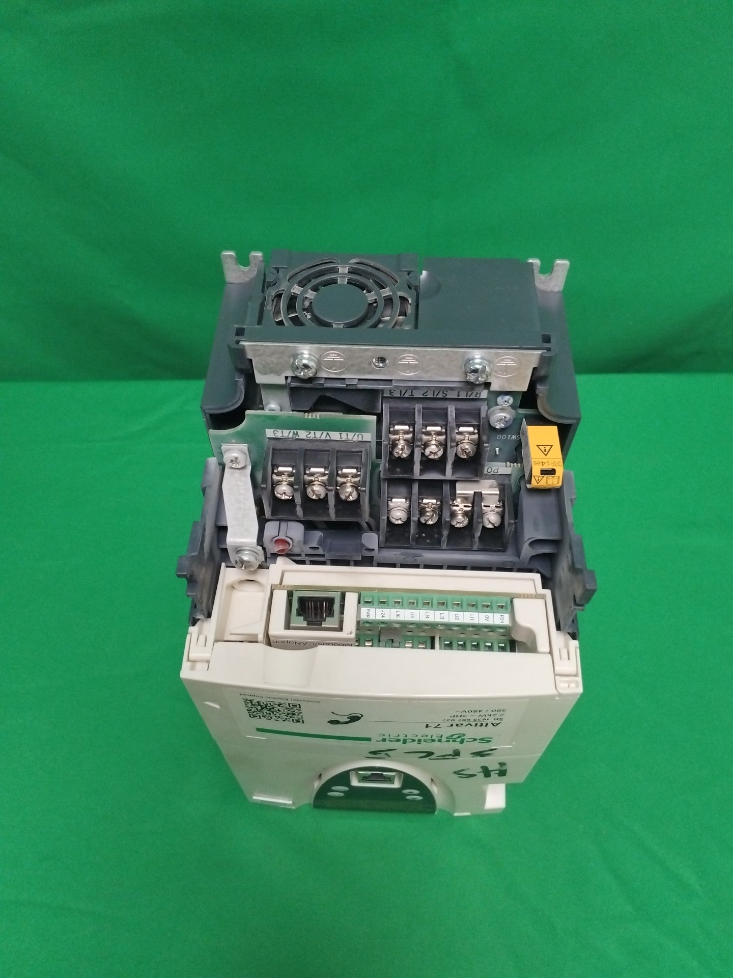 Schneider-Electric ATV71HU22N4 ATV71HU22N4 Defective