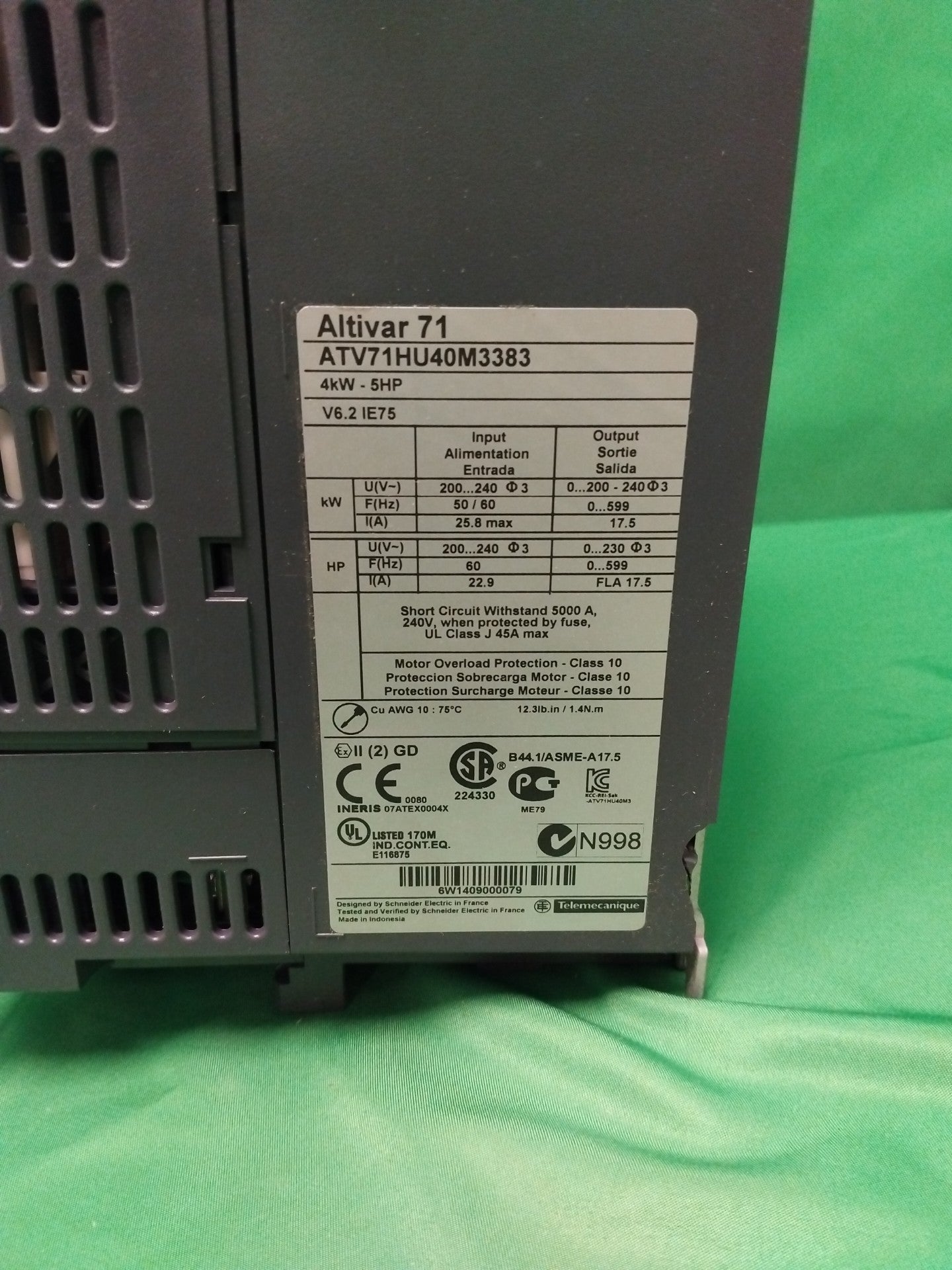 Schneider-Electric ATV71HU40M3383 ATV71HU40M3383 Defective