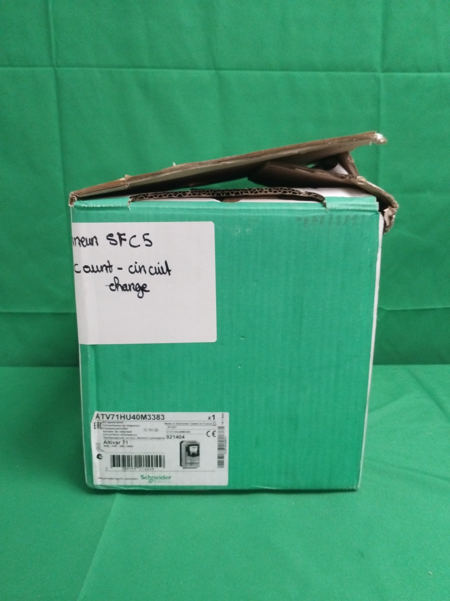 Schneider-Electric ATV71HU40M3383 ATV71HU40M3383 Defective