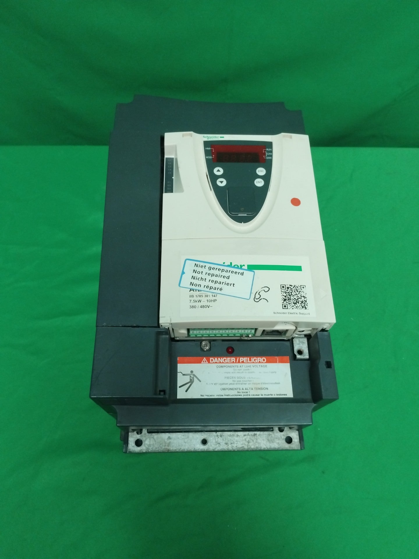 Schneider-Electric ATV71HU75N4Z ATV71HU75N4Z VARIATEUR DE VITESSE ALTIVAR 71