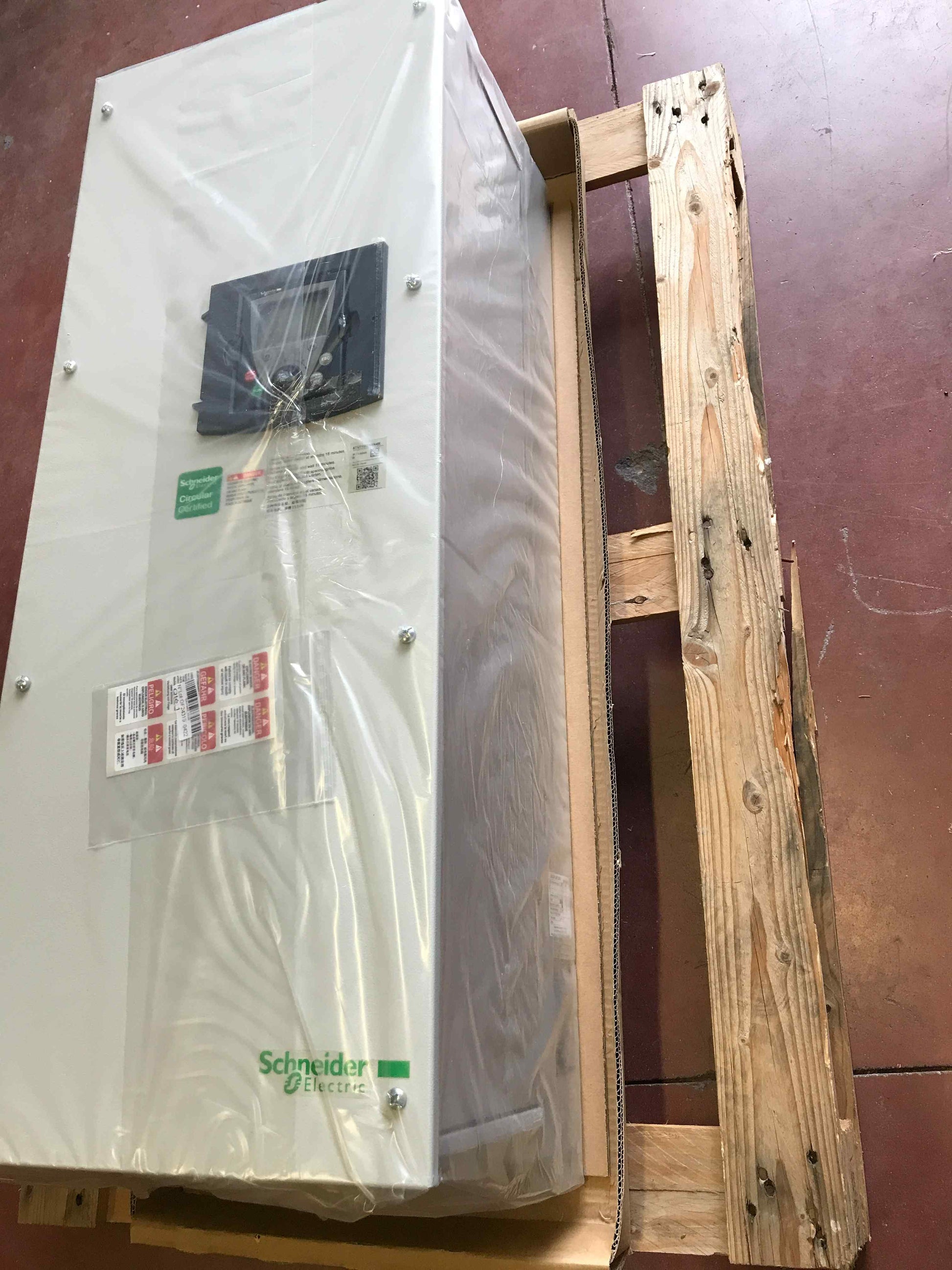 Schneider Electric-ATV71WD55N4/ATV71WD55N4