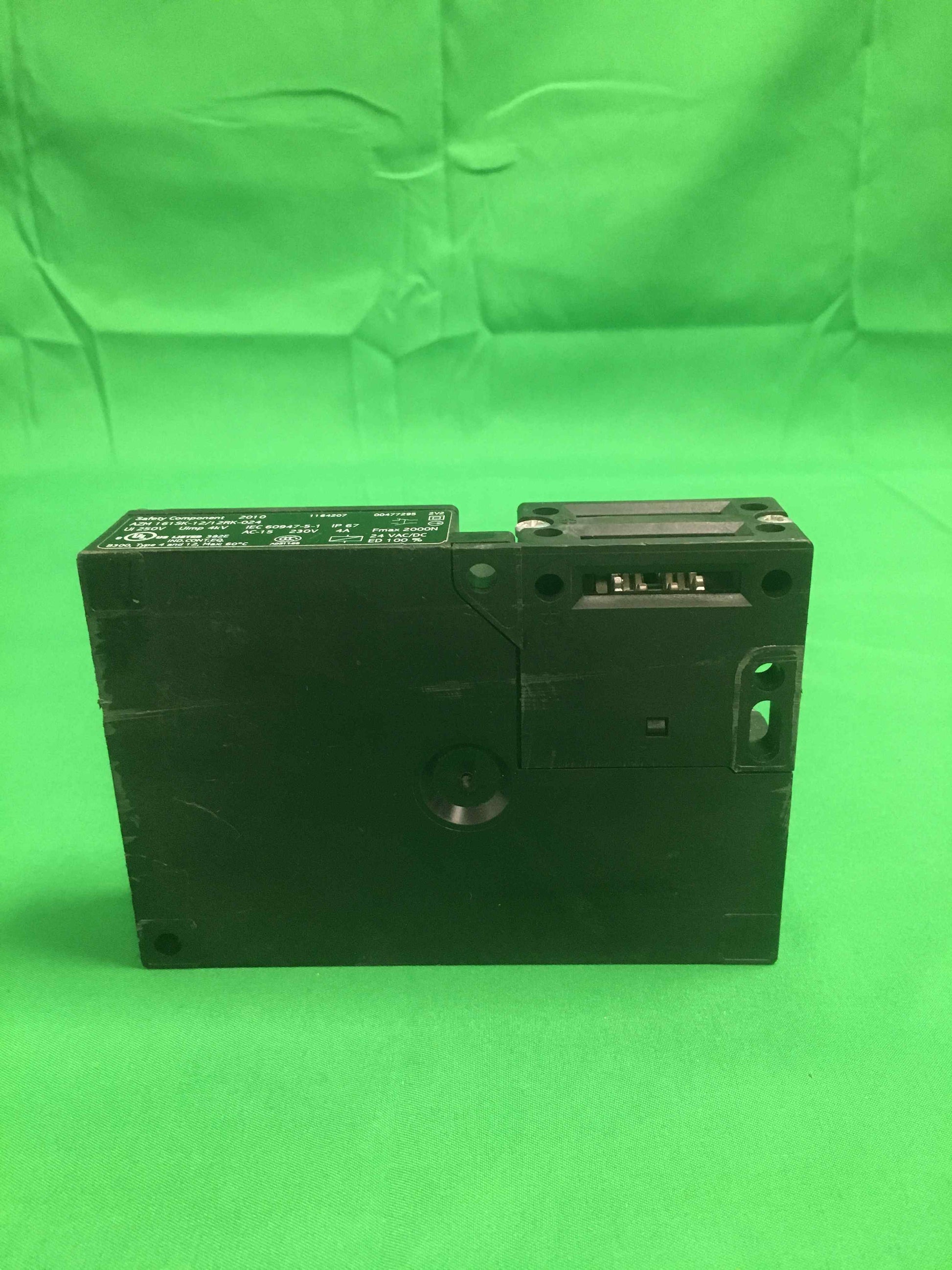 SCHMERSAL AZM 161SK-12 12RK-024 AZM161SK1212RK024 AZM 161SK-12/2RK-024