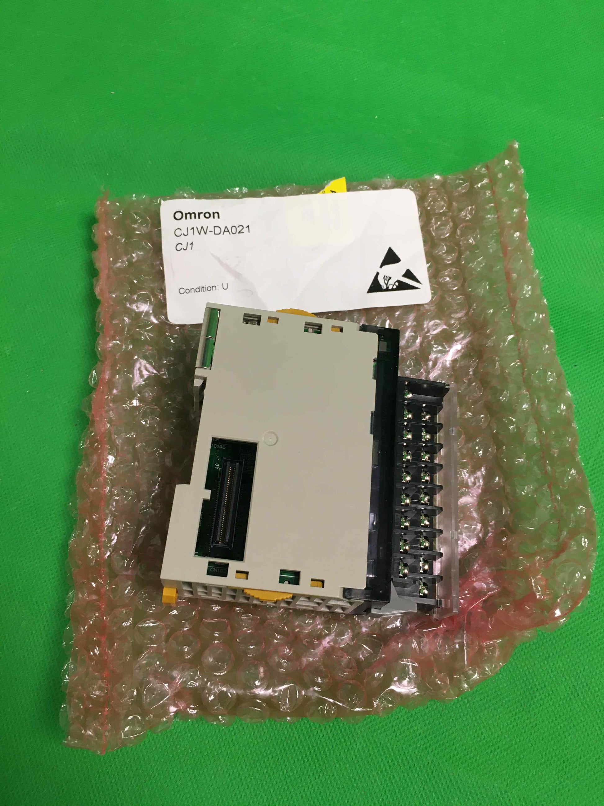 Omron-CJ1W-DA021 USED/CJ1WDA021
