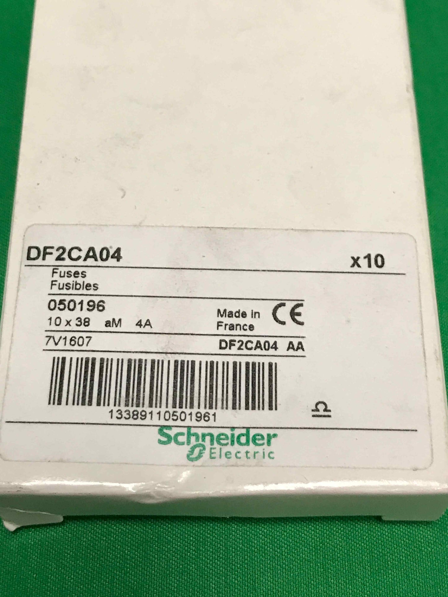 Schneider-Electric DF2CA04 DF2CA04 10 UNITS