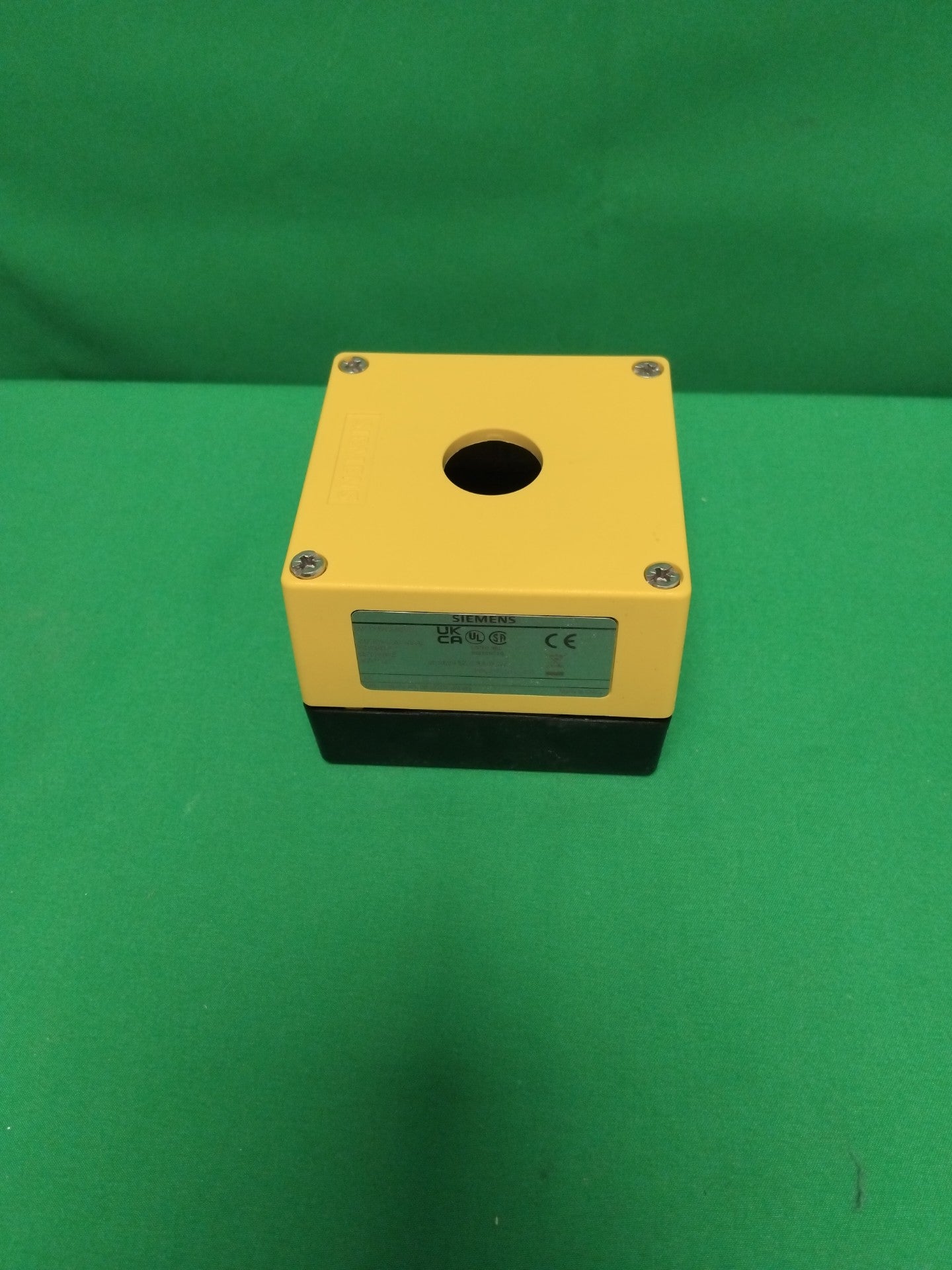 SIEMENS 3SU1801-0AA00-0AA2 3SU18010AA000AA2 BOITIER