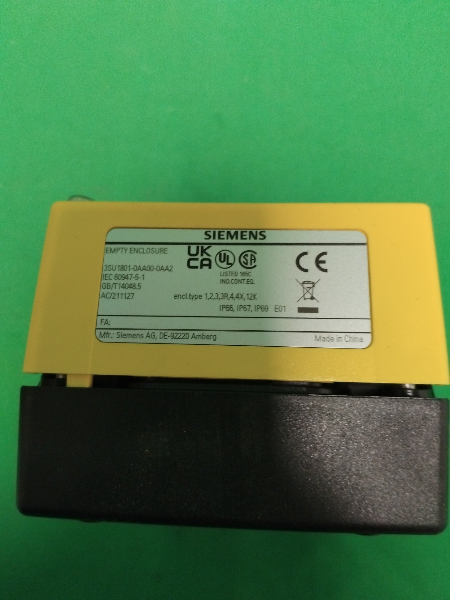 SIEMENS 3SU1801-0AA00-0AA2 3SU18010AA000AA2 BOITIER