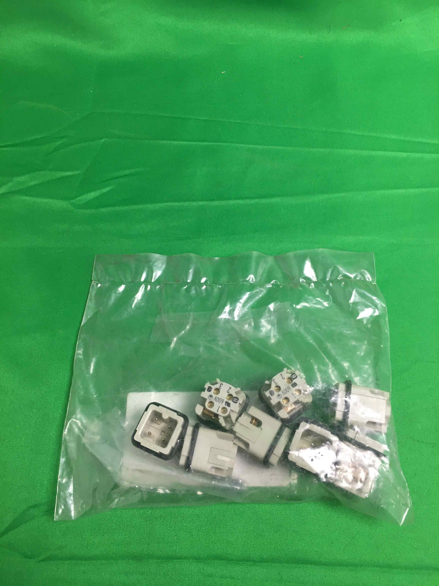 HARTING HAN 3A-STI HAN3ASTI PART NO : 09200032611 BOX OF 8 UNITS