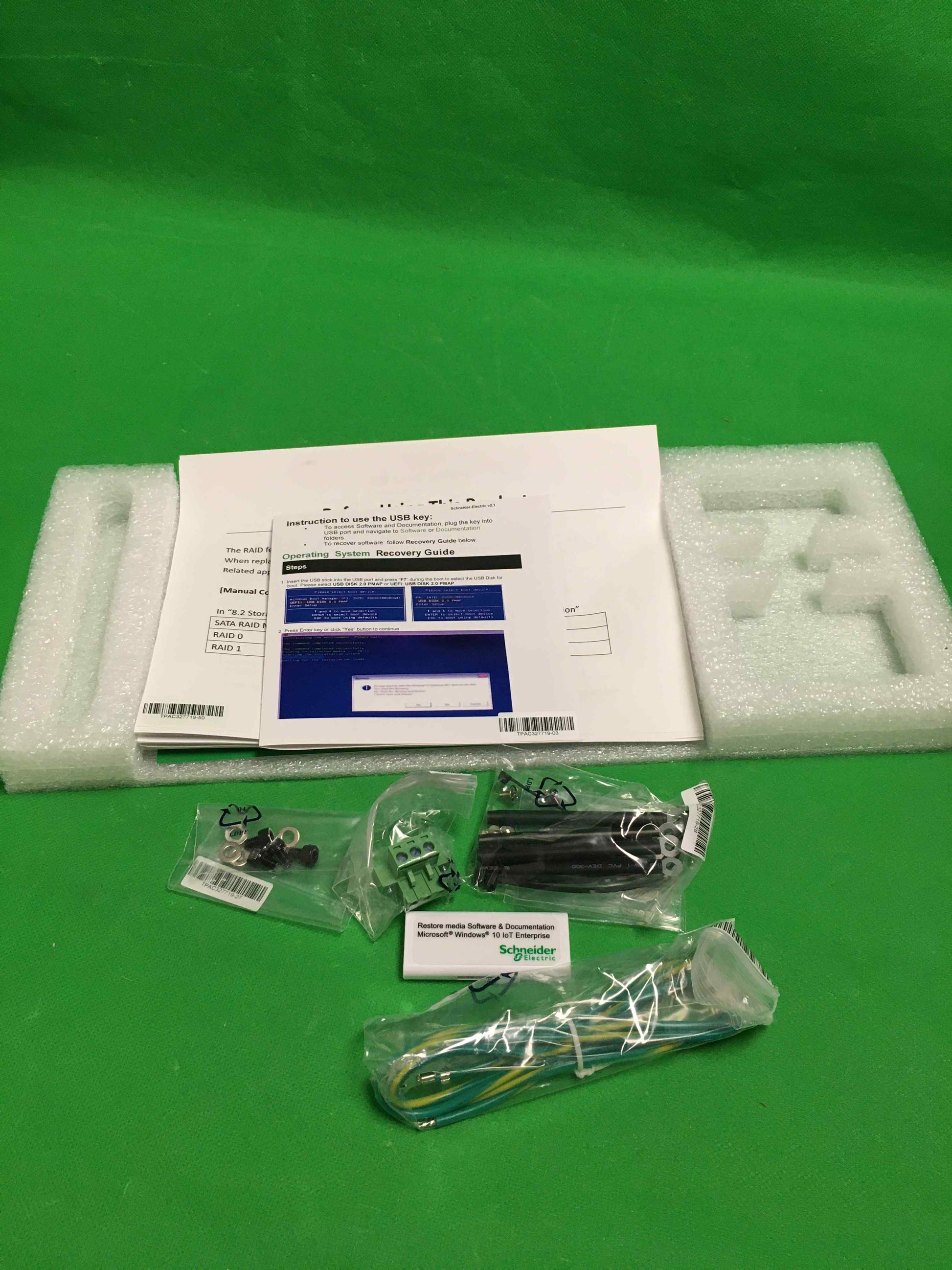 Schneider Electric-HMIBMPHI74D2801/HMIBMPHI74D2801