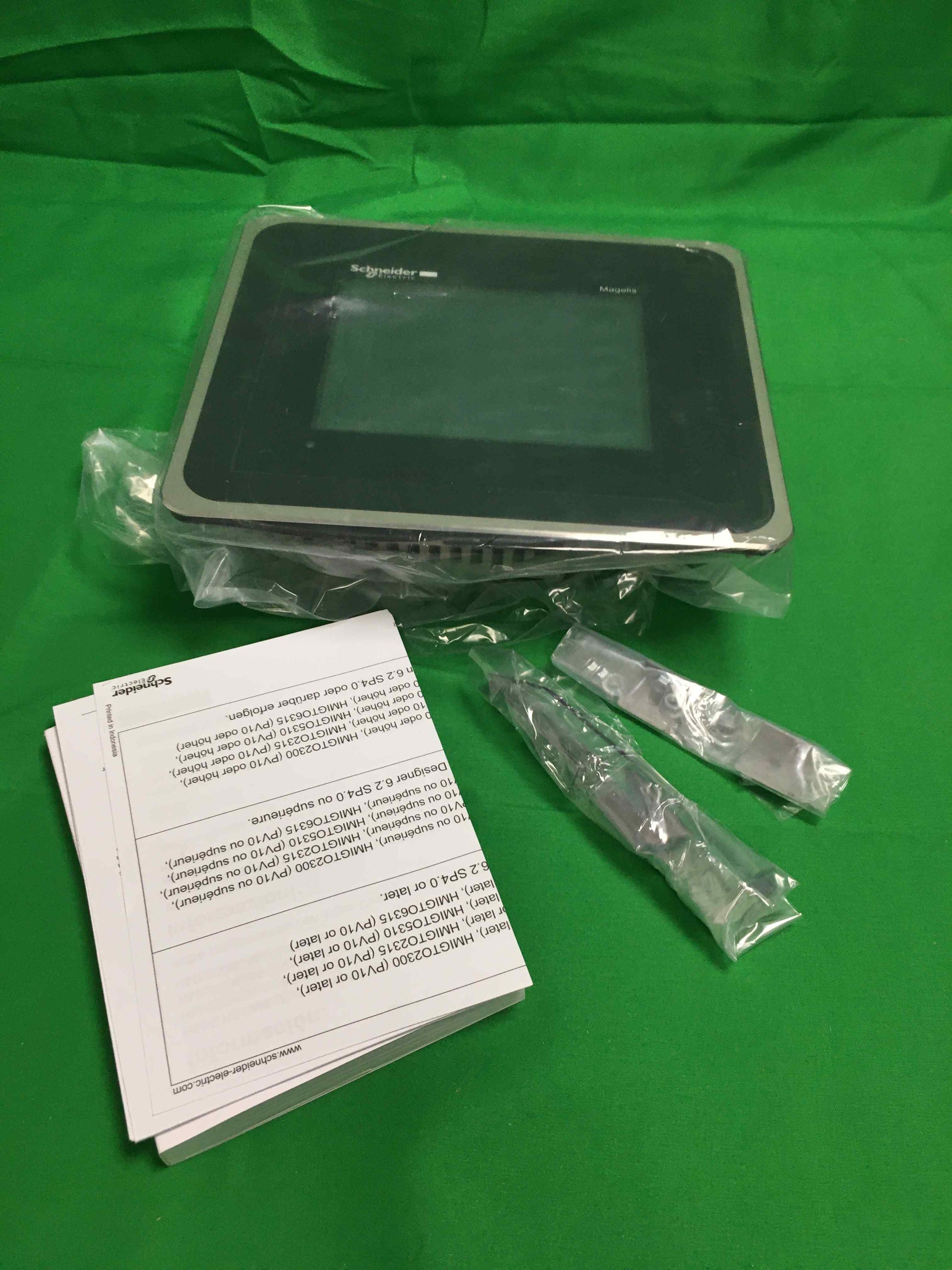 Schneider Electric-HMIGTO2315/HMIGTO2315