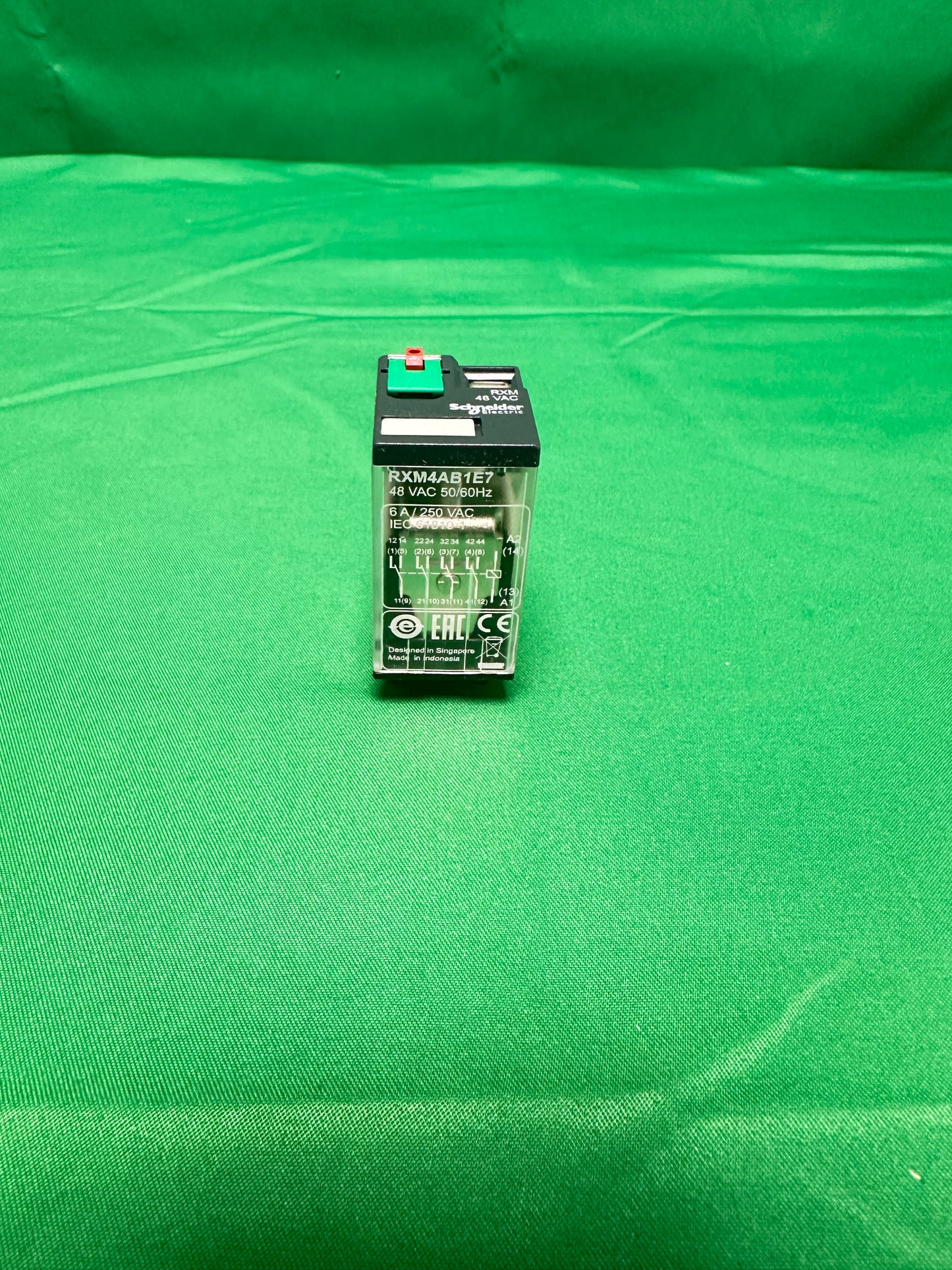 Schneider-Electric RXM4AB1E7 NEW RXM4AB1E7 4 UNITS