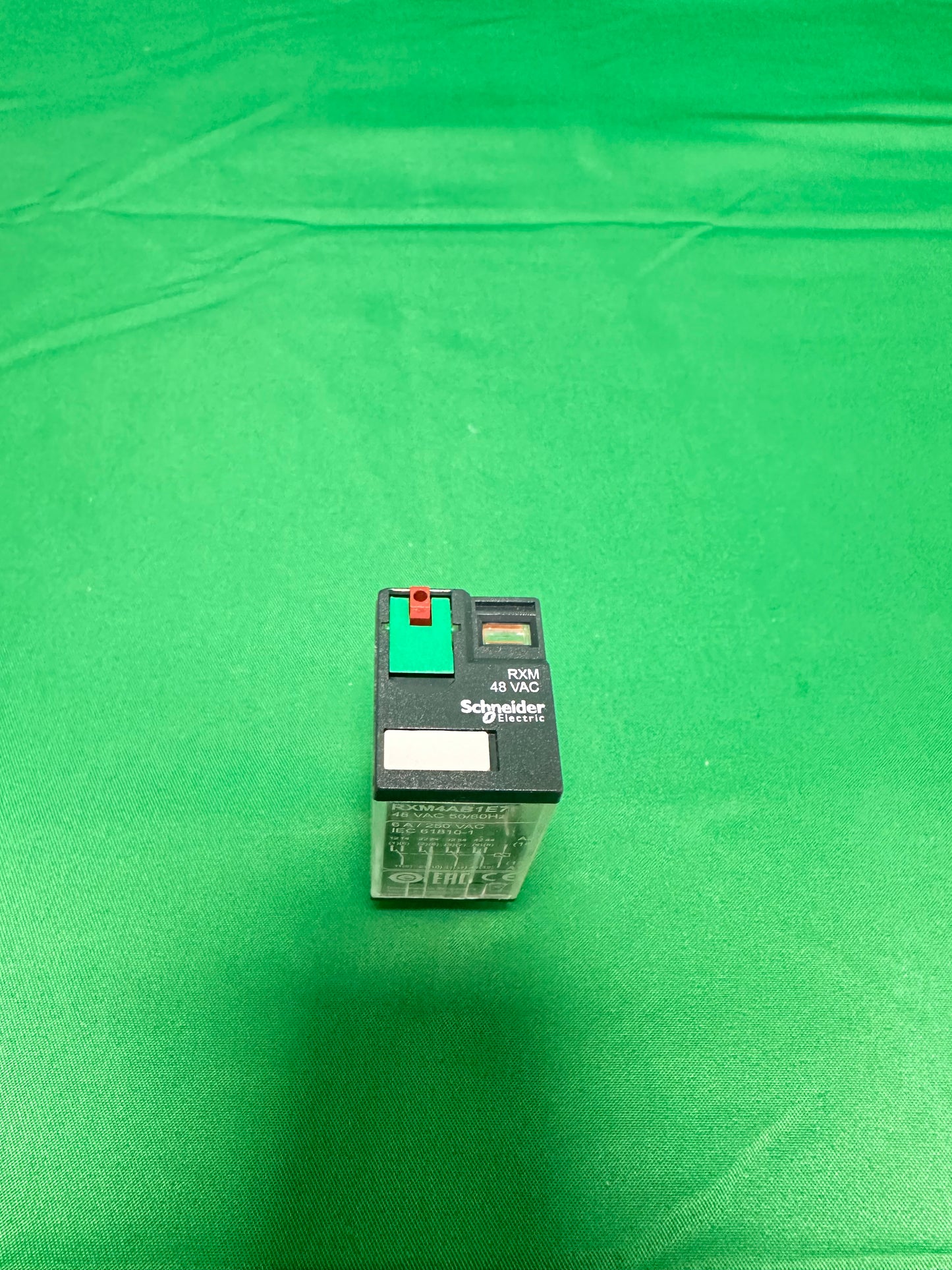 Schneider-Electric RXM4AB1E7 NEW RXM4AB1E7 4 UNITS