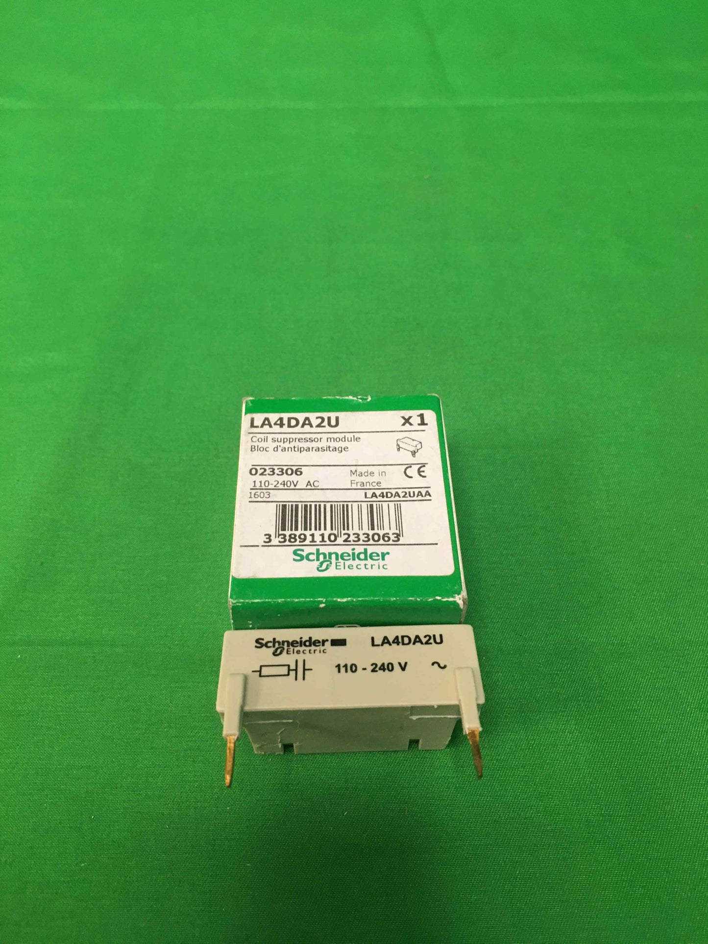 Schneider-Electric LA4DA2U LA4DA2U