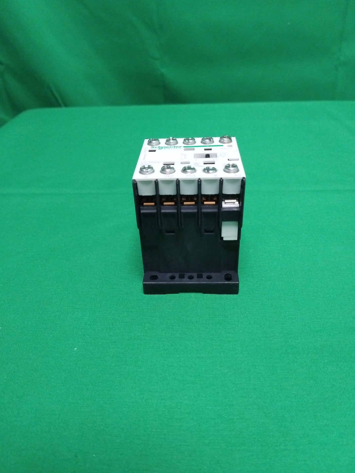 Schneider-Electric LC1K0986BLS207 LC1K0986BLS207