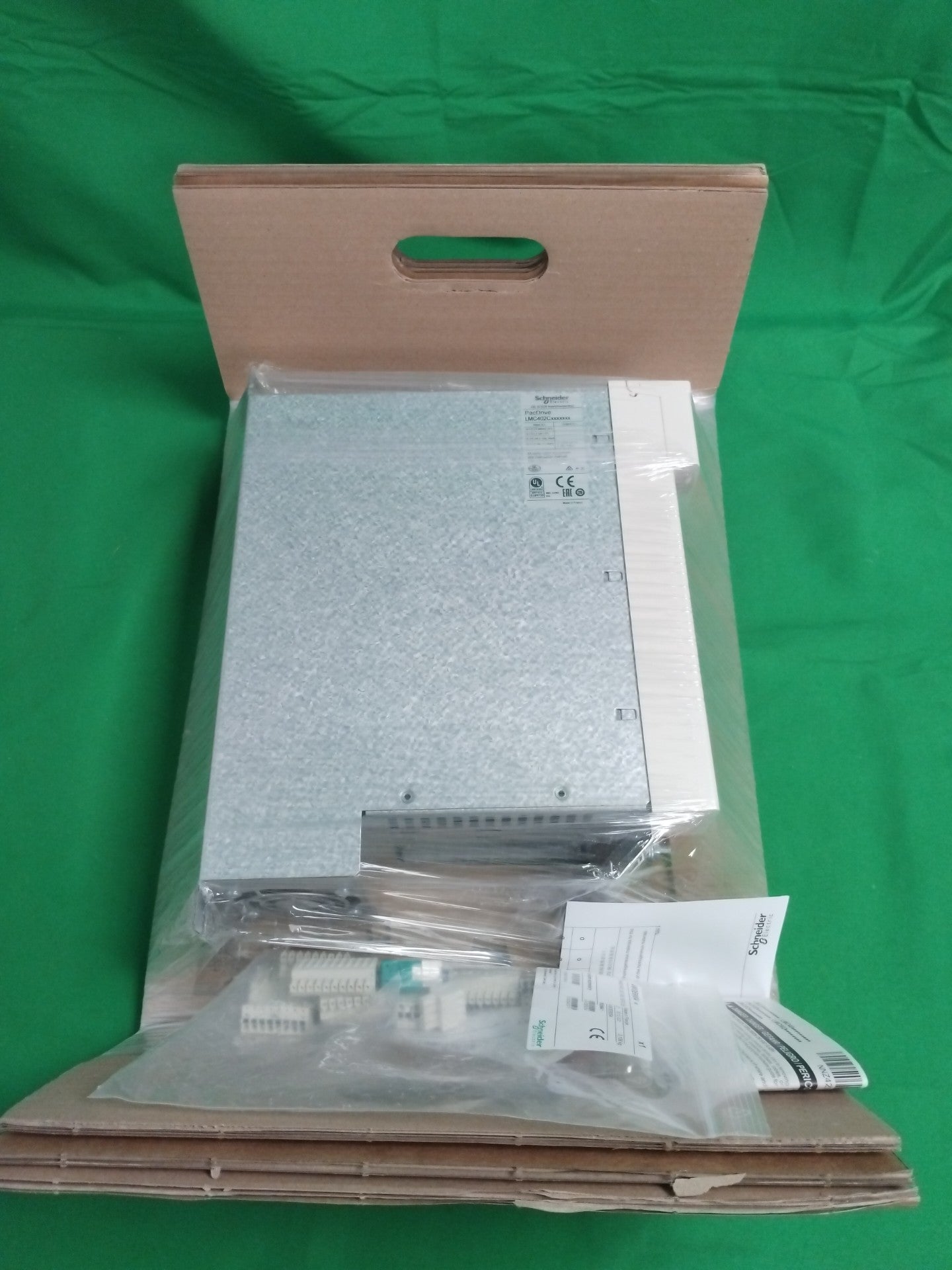 Schneider-Electric LMC402CBD10000 LMC402CBD10000