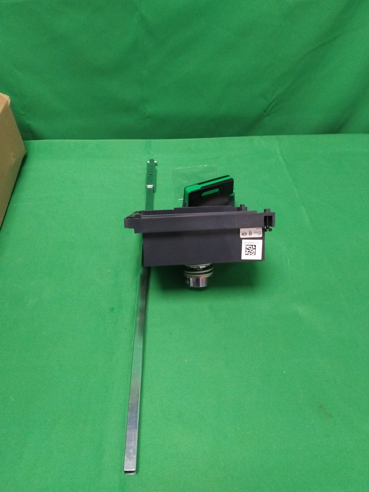 Schneider-Electric LV432603 LV432603 WITHOUT ORIGINAL PACKAGING