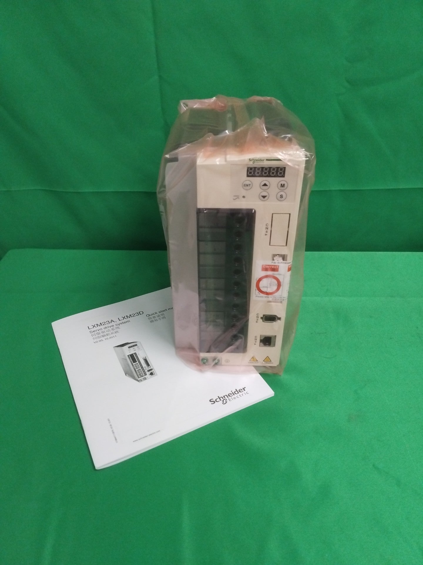 Schneider-Electric LXM23DU20M3X LXM23DU20M3X LEXIUM 23 SERVO DRIVE 2.0 KW