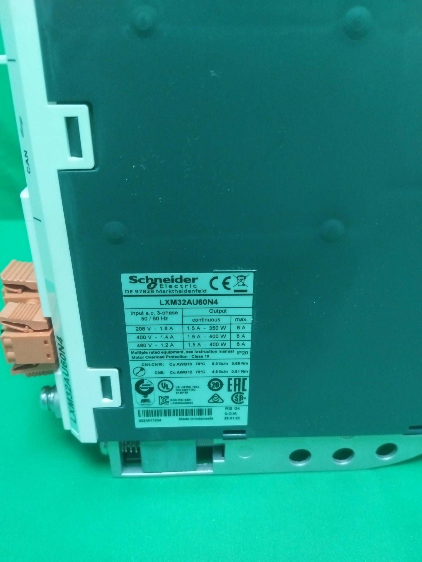 Schneider-Electric LXM32AU60N4 LXM32AU60N4