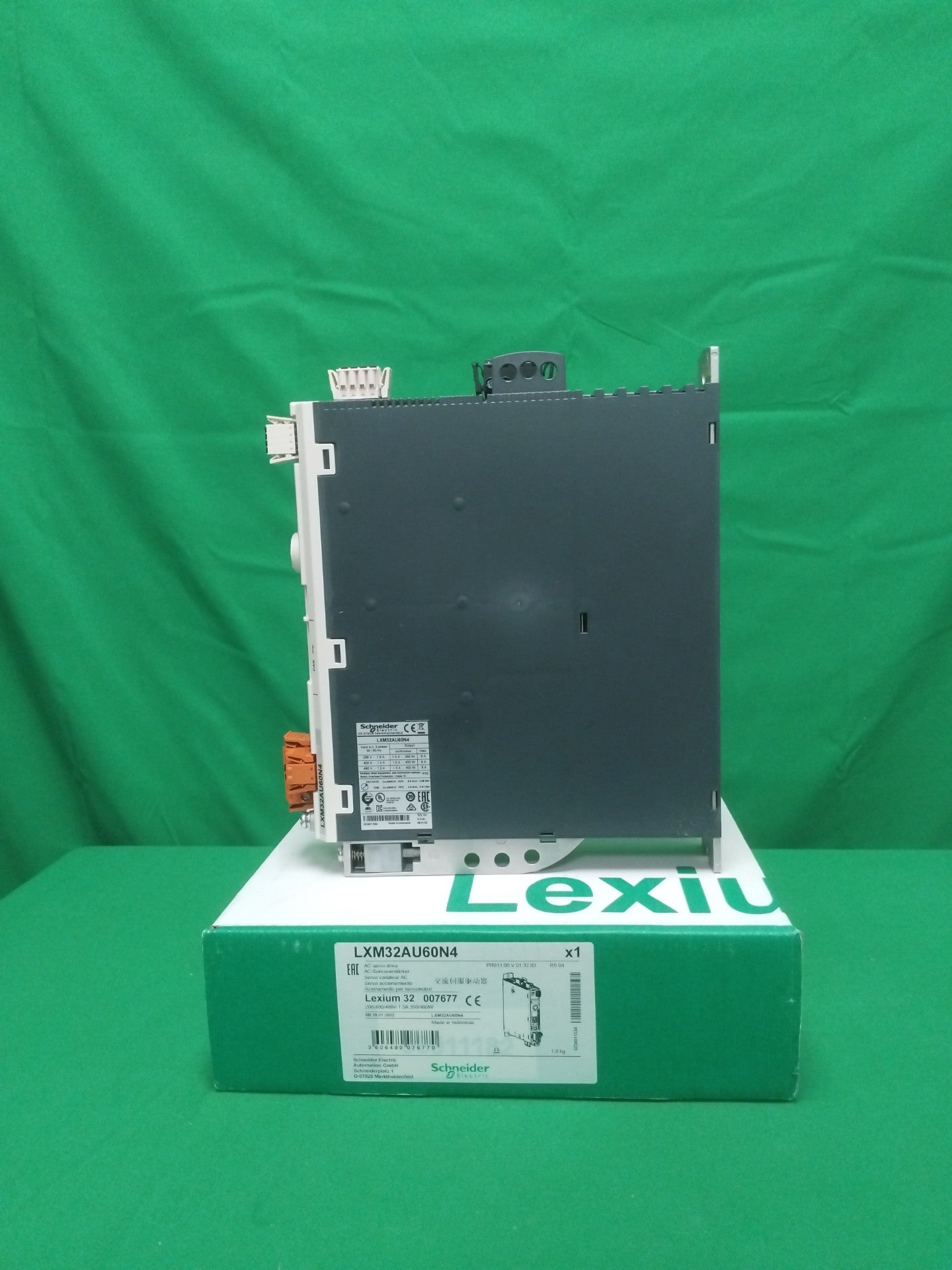 Schneider-Electric LXM32AU60N4 LXM32AU60N4