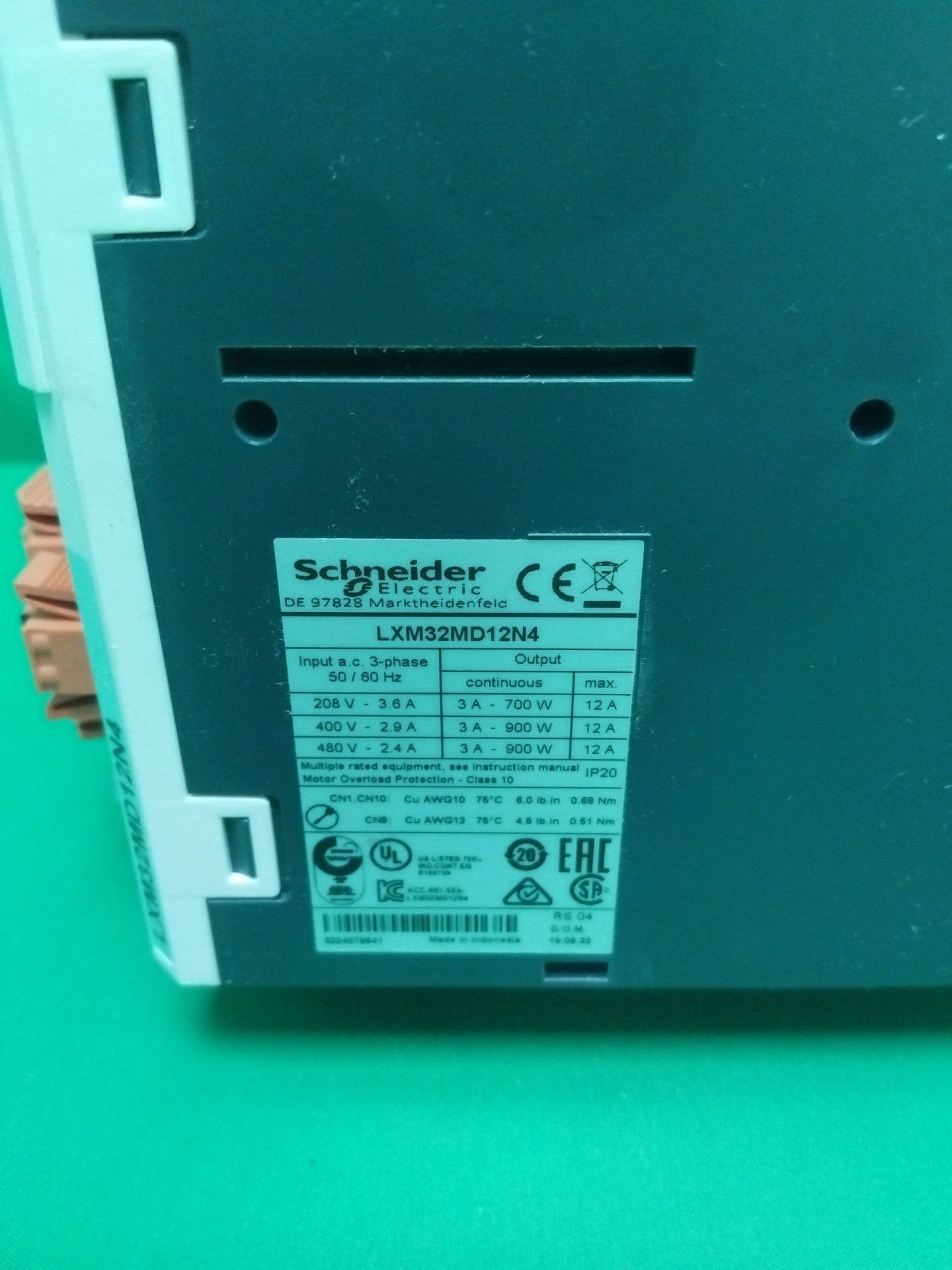 Schneider-Electric LXM32MD12N4 LXM32MD12N4
