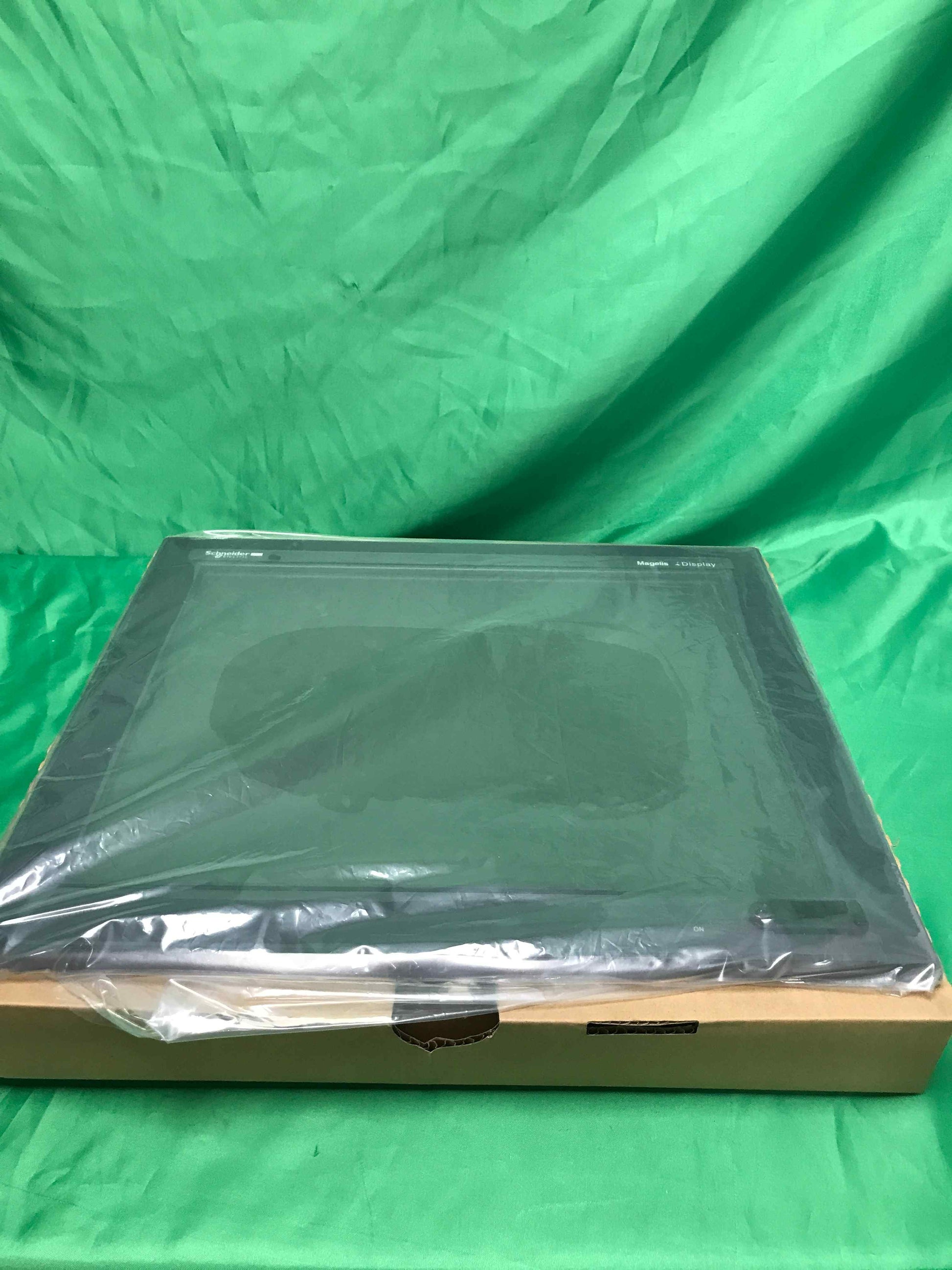 SCHNEIDER ELECTRIC MPCYT90NAN00N MPCYT90NAN00N ( 18 months warranty )