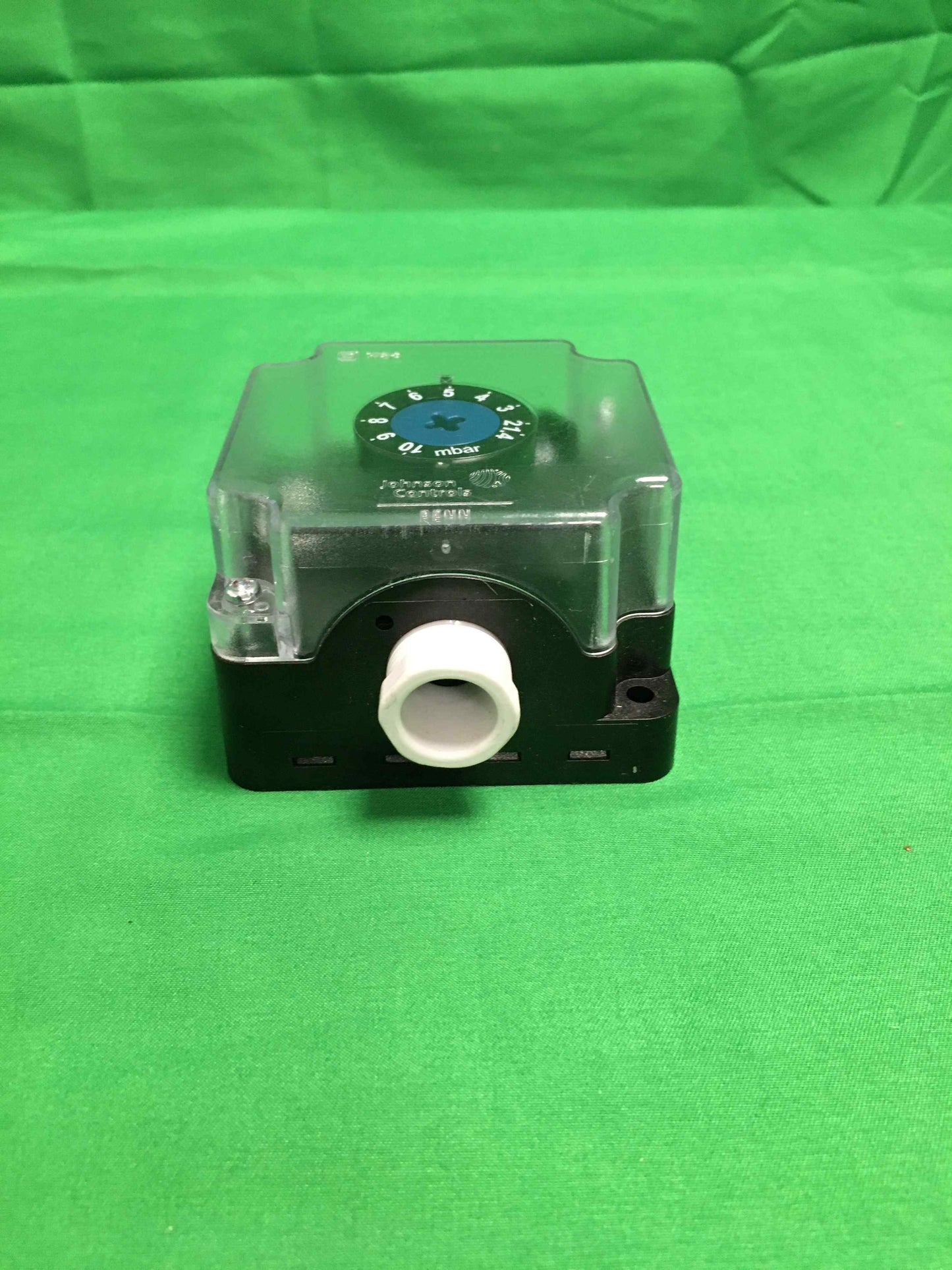 JOHNSON CONTROLS -P233A-10-AA/P233A10AA