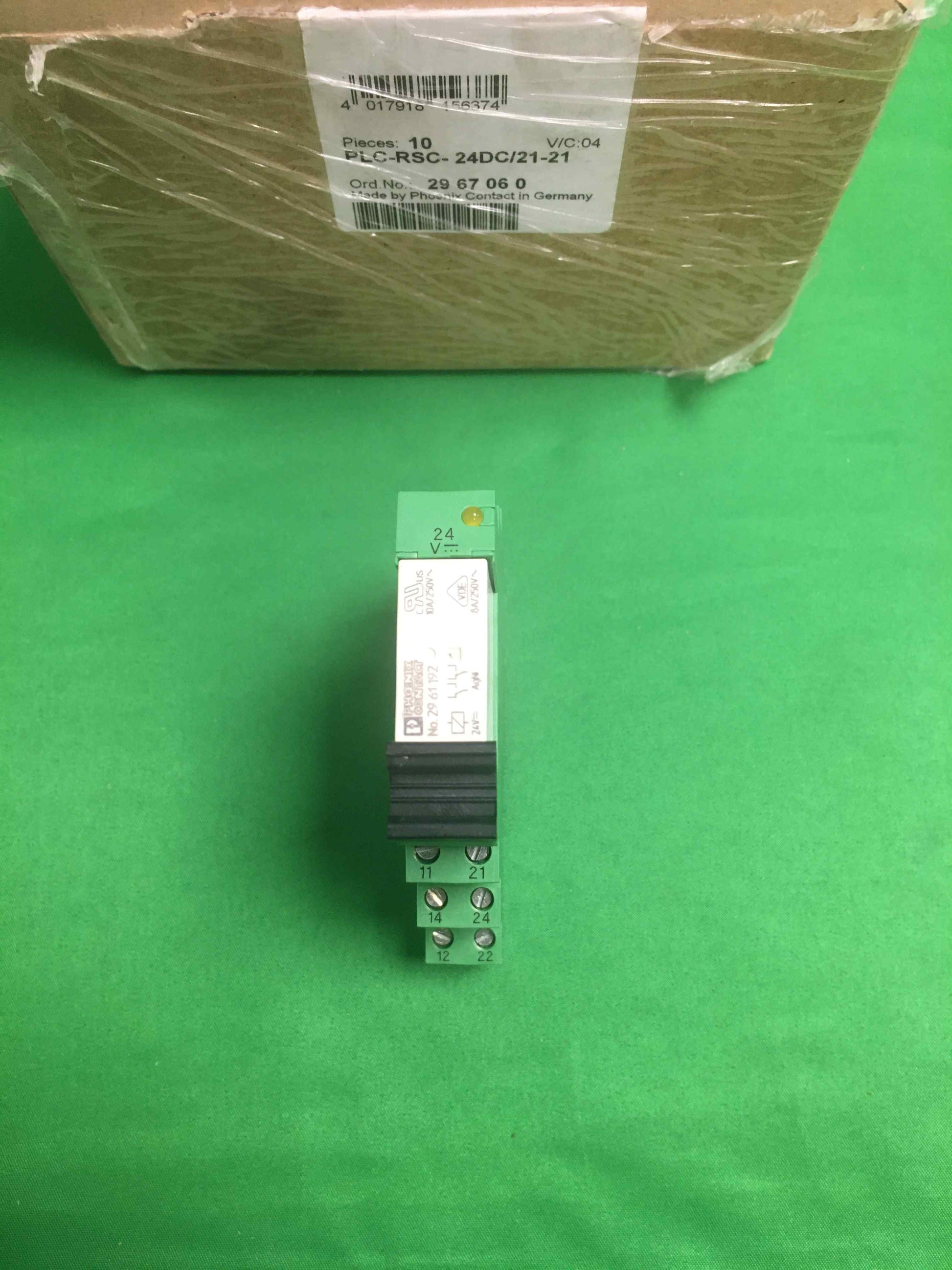 PHOENIX CONTACT PLC-RSC- 24DC/21-21 OPEN BOX ORDER NO: 29 67 06 0 10 UNITS