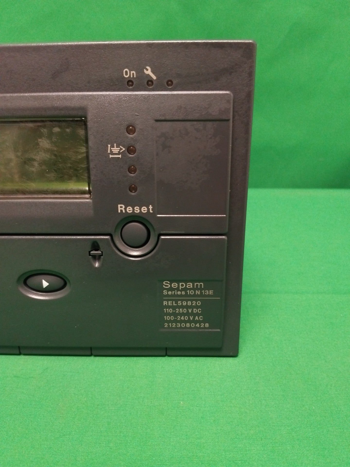 Schneider-Electric REL59820 REL59820