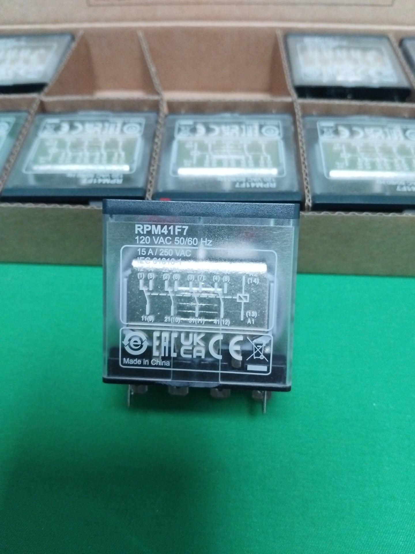 Schneider-Electric RPM41F7 RPM41F7 Box of 9 units