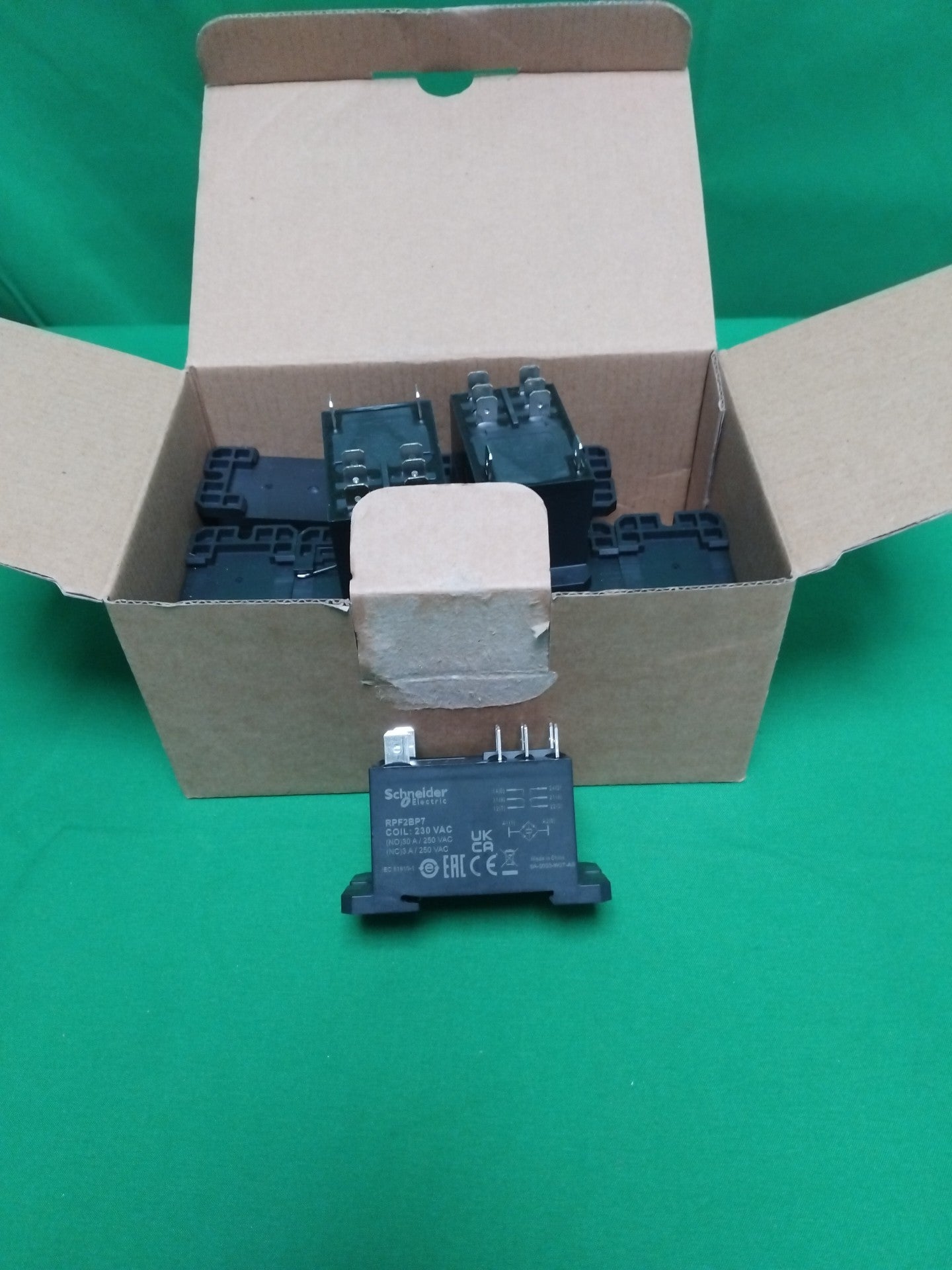 Schneider-Electric RPF2BP7 RPF2BP7 WITHOUT ORIGINAL PACKAGING Box of 10 units