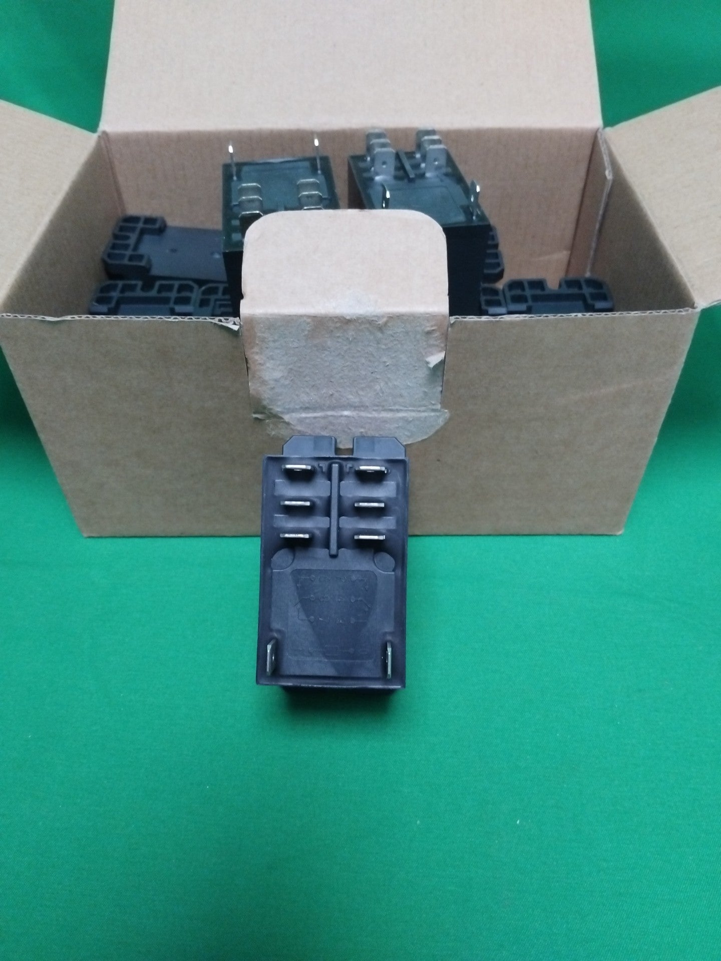 Schneider-Electric RPF2BP7 RPF2BP7 WITHOUT ORIGINAL PACKAGING Box of 10 units