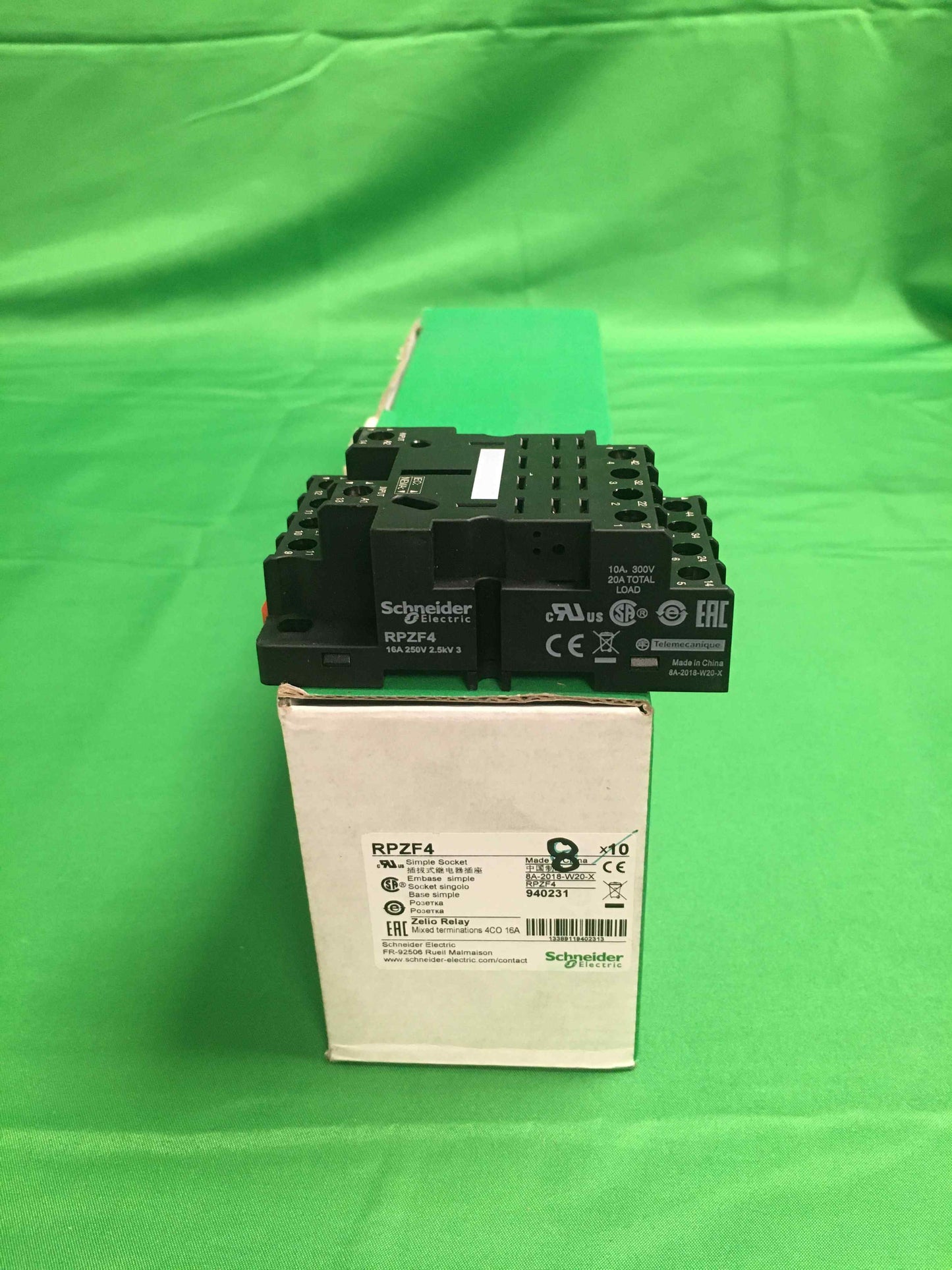 Schneider-Electric RPZF4 RPZF4 8 UNITS