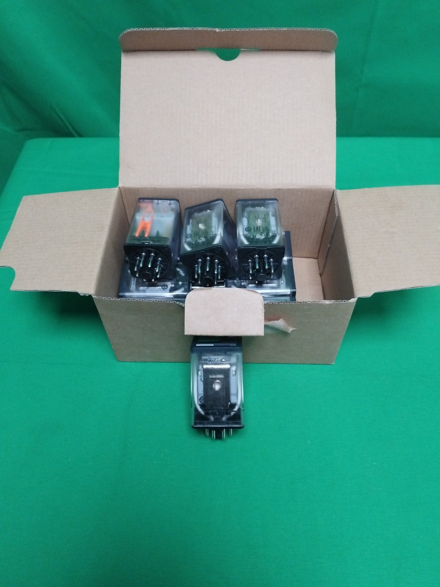 Schneider-Electric RUMC22P7 RUMC22P7