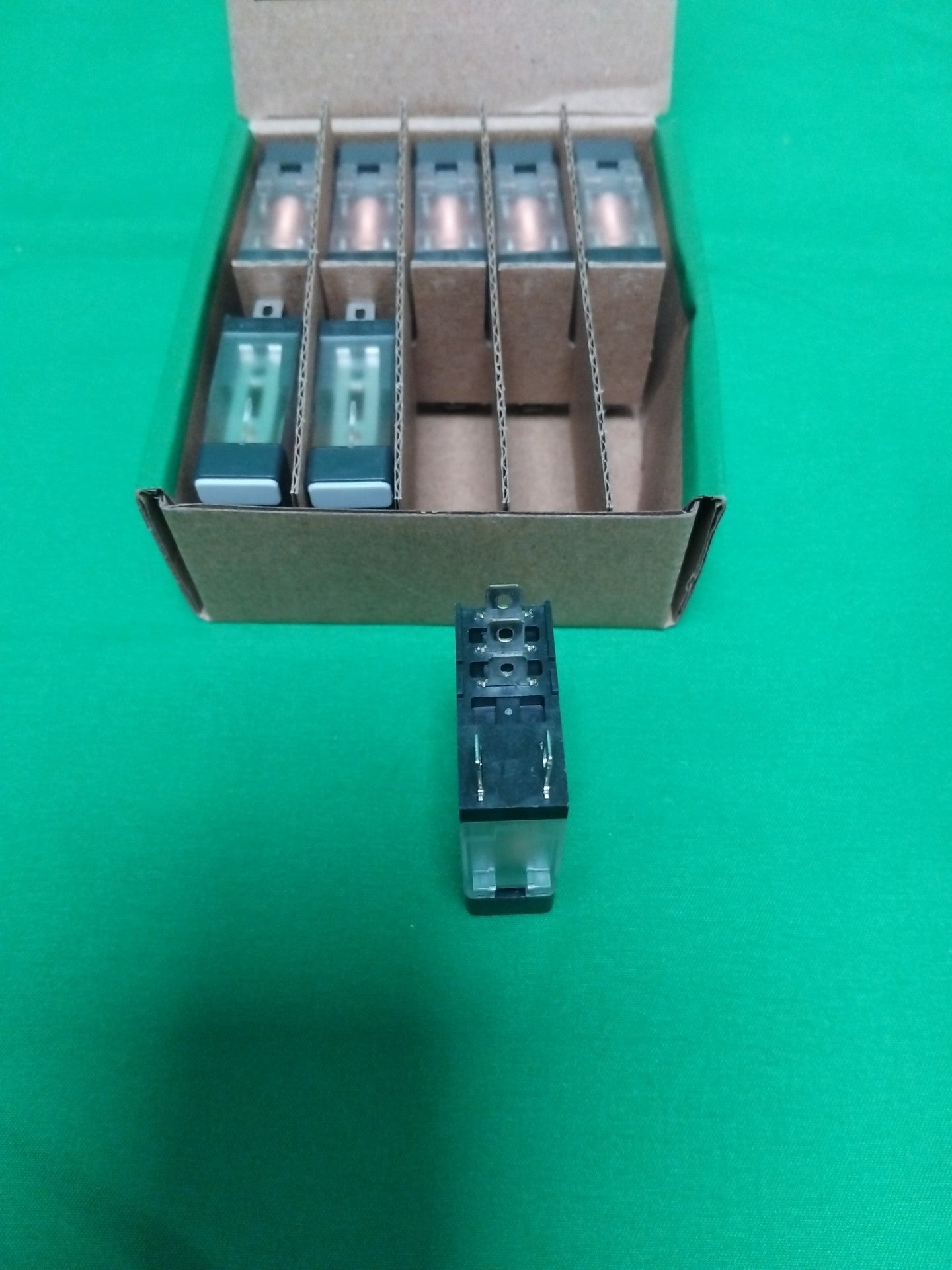 Schneider-Electric RXG12F7 RXG12F7 Box of 8 units