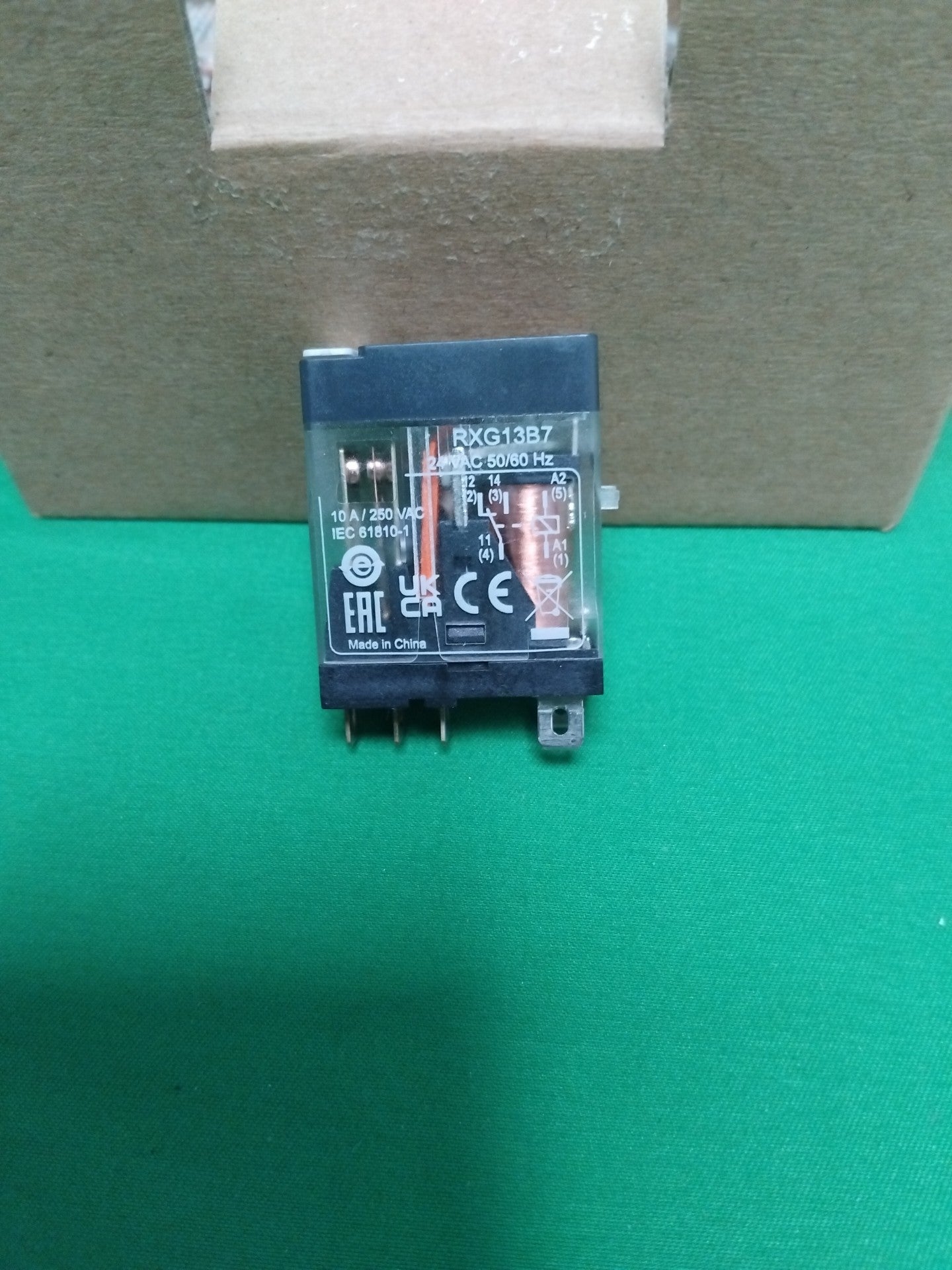 Schneider-Electric RXG13B7 RXG13B7 Box of 10 units