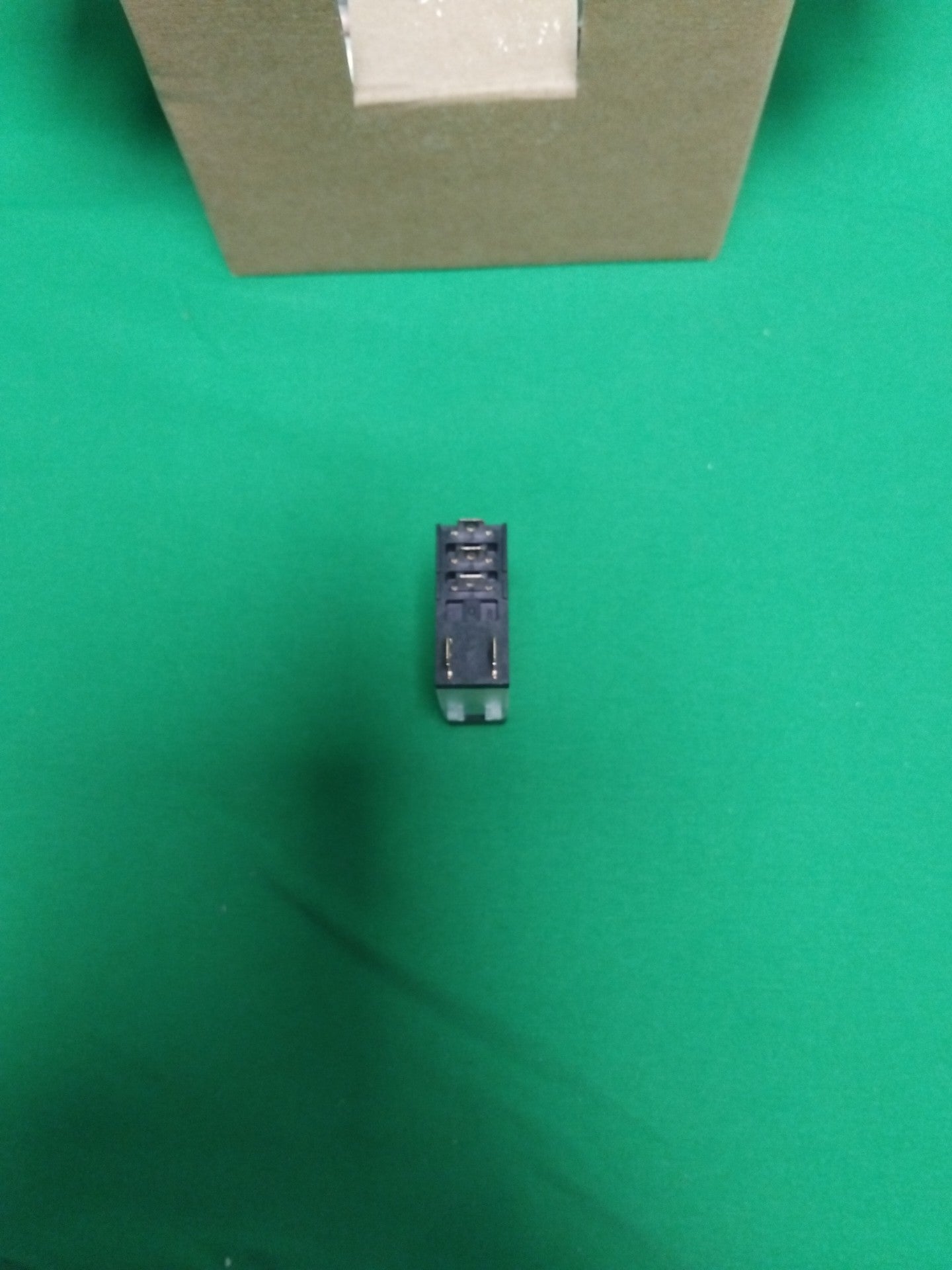 Schneider-Electric RXG13B7 RXG13B7 Box of 10 units