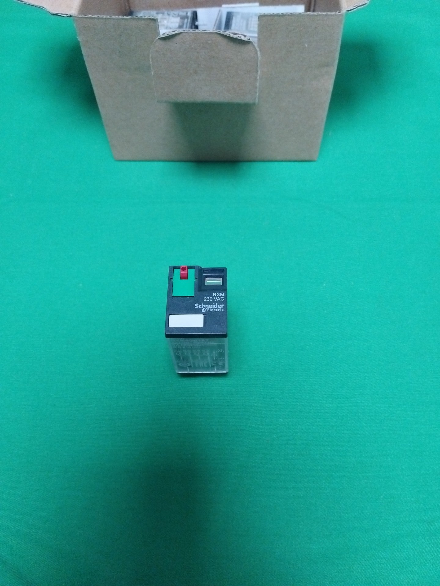 Schneider-Electric RXM4GB1P7 RXM4GB1P7 WITHOUT ORIGINAL PACKAGING